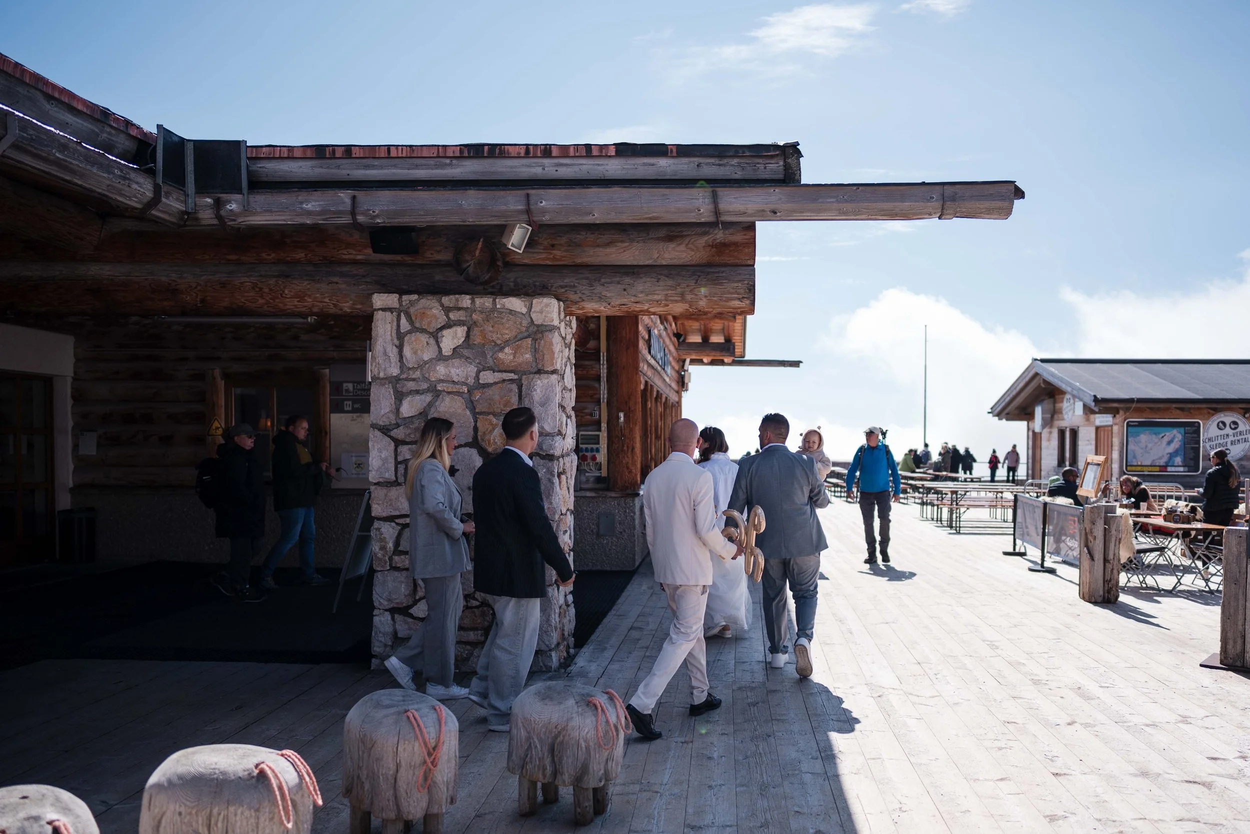 Hochzeitsreportage Zugspitze – standesamtliche Trauung mit Alpenblick