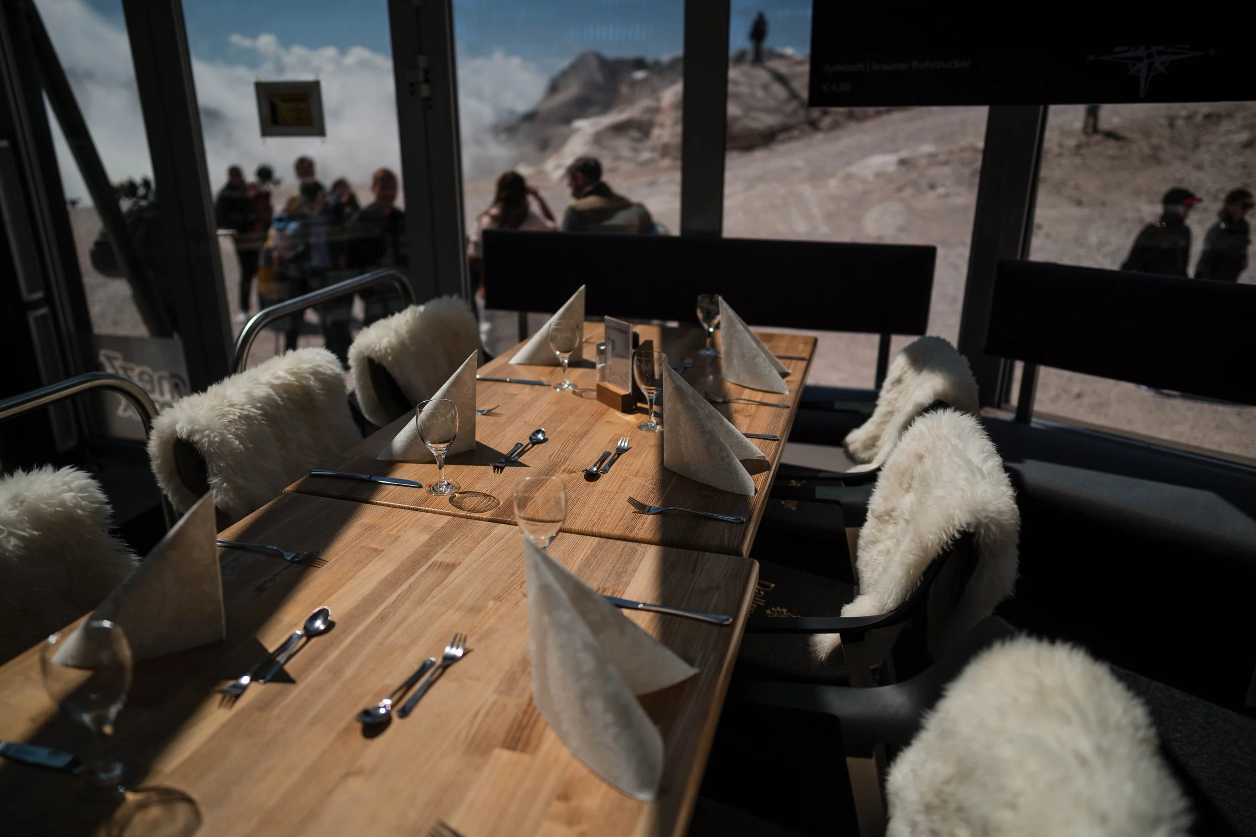 Hochzeitsreportage Zugspitze – standesamtliche Trauung mit Alpenblick