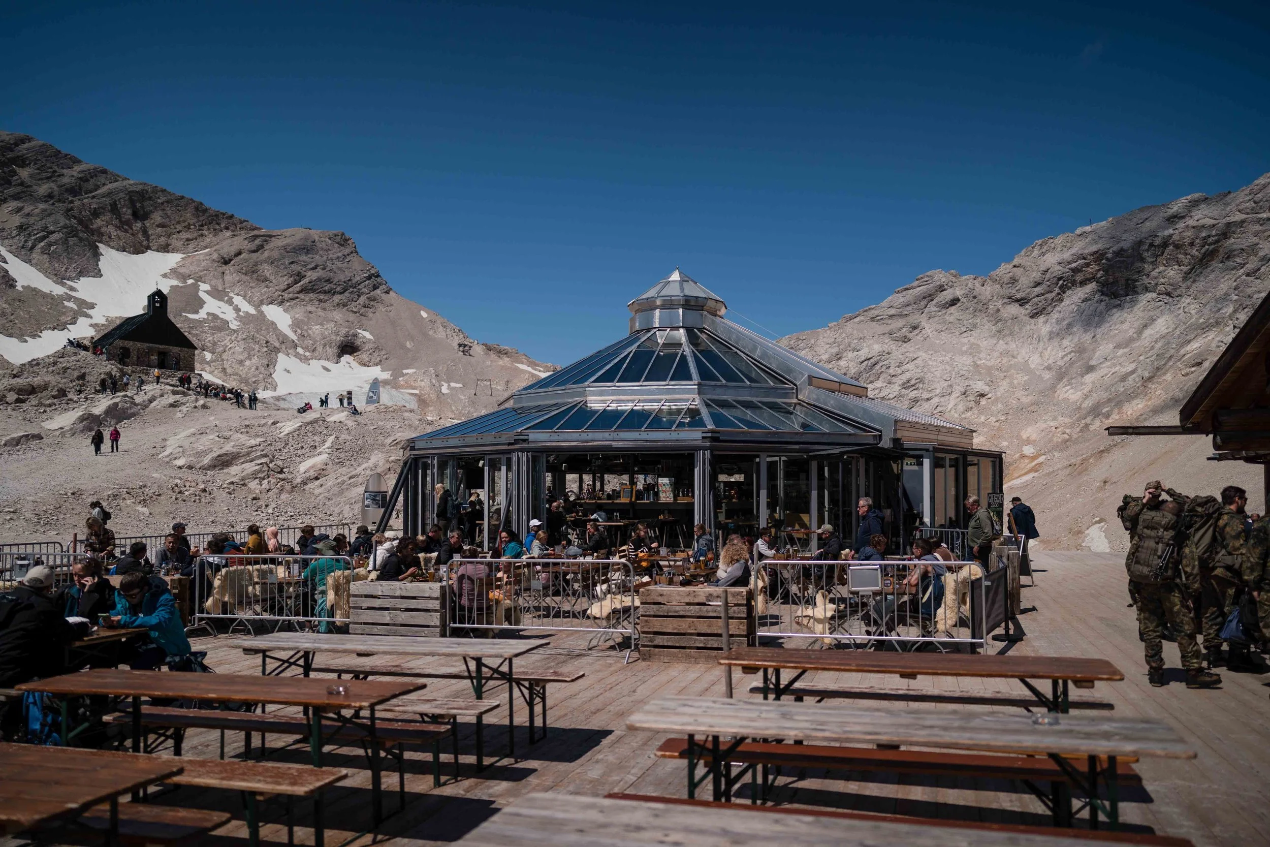 Hochzeitsreportage Zugspitze – standesamtliche Trauung mit Alpenblick