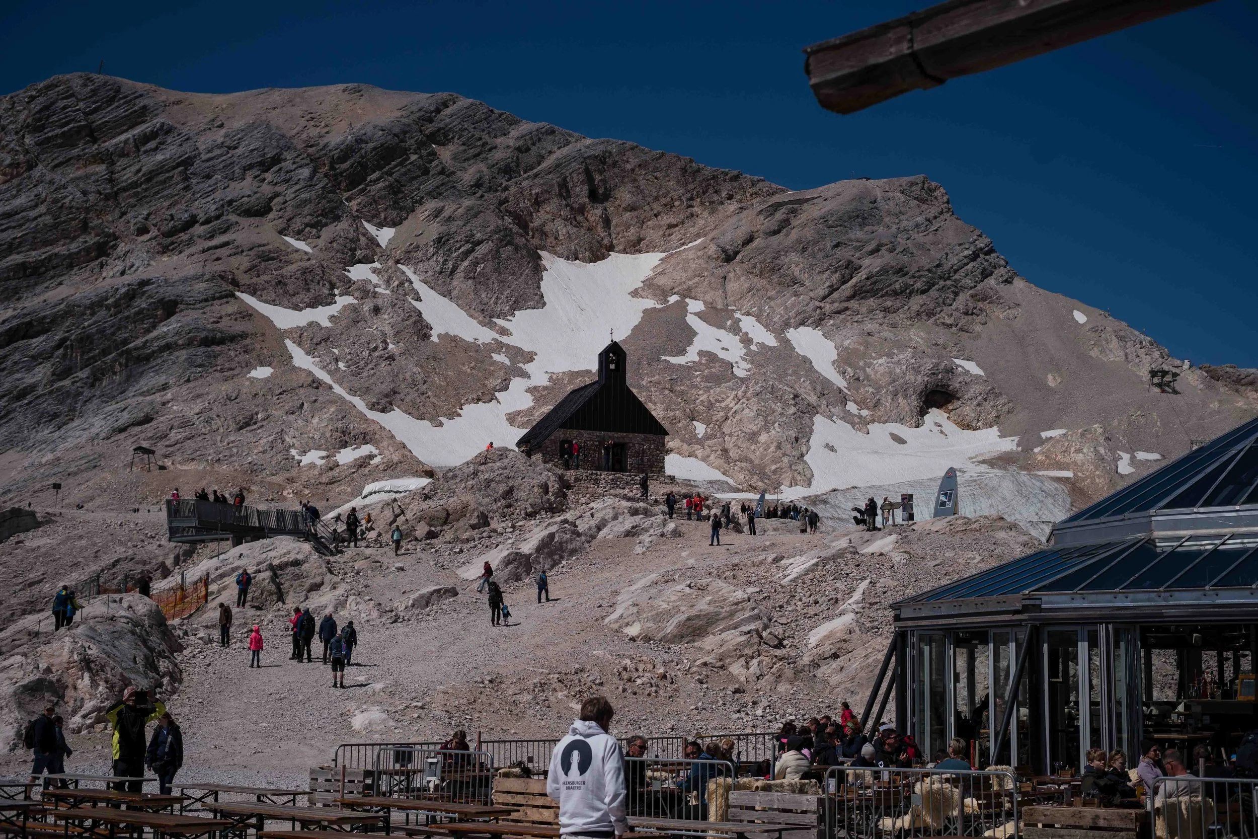 Hochzeitsreportage Zugspitze – standesamtliche Trauung mit Alpenblick