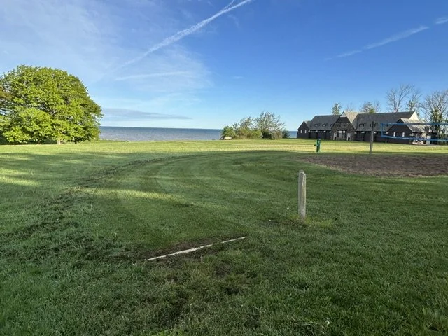 Hole 1 from the White Tee looking out at Lake Erie