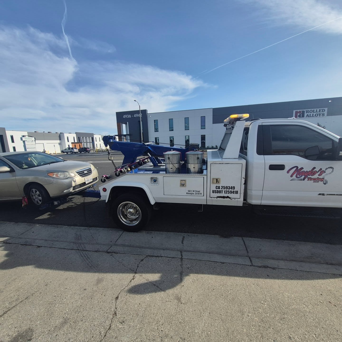 Customer trusted us to move the vehicle and safety got to Foster Tire Inc. #trust #towingservice #roadassistance🛣️ #naylostowingllc #roadassistanceservice