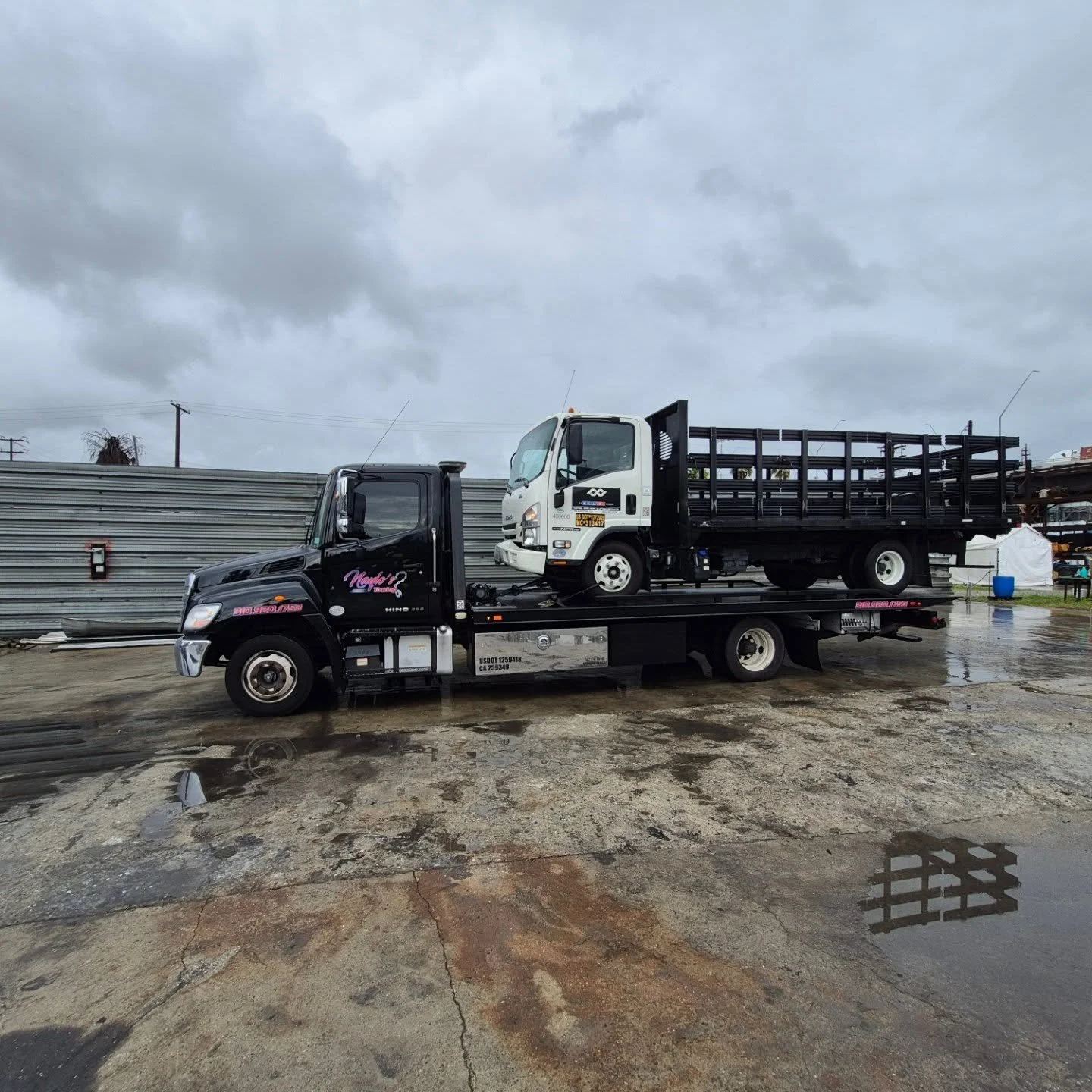 Naylo's Towing LLC at you service. You can call us at (424) 386 -6182 or (310) 920-1753

#socal  #laport #longbeachport #naylostowingllc