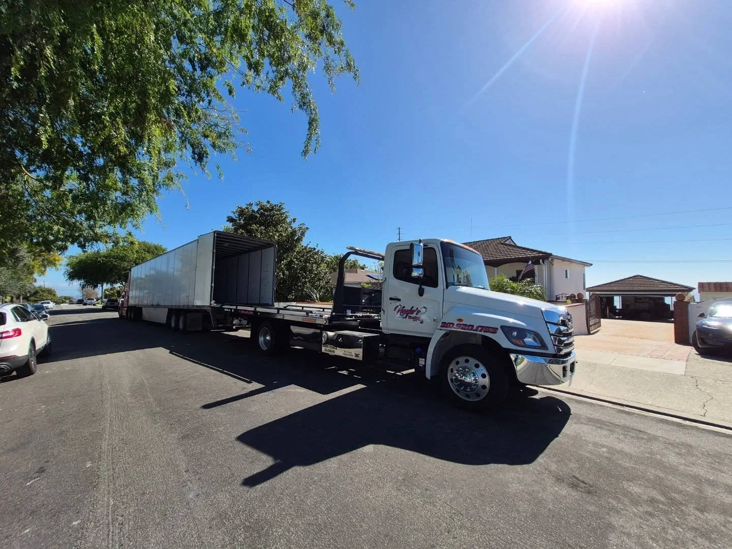 We also offer unloading of any vehicle or rolling items from containers. 

If you have any inquiries call or text @ 424-386-6182 or email us at naylostowingllc.com

#socal #naylostowingllc #transportation #unloadingcontainers #sanpedro