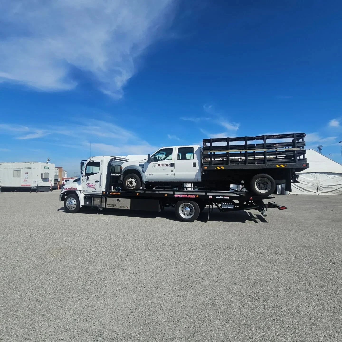 Commercial trucks are also on the tow list. We can help as long as you allows us to help you. 

CALL NAYLO'S TOWING LLC to get you back on the road or to the a mechanic shop of you convenience.

Ph: (310) 920-1753 (424) 386-6182 (310)303-4777

#naylo