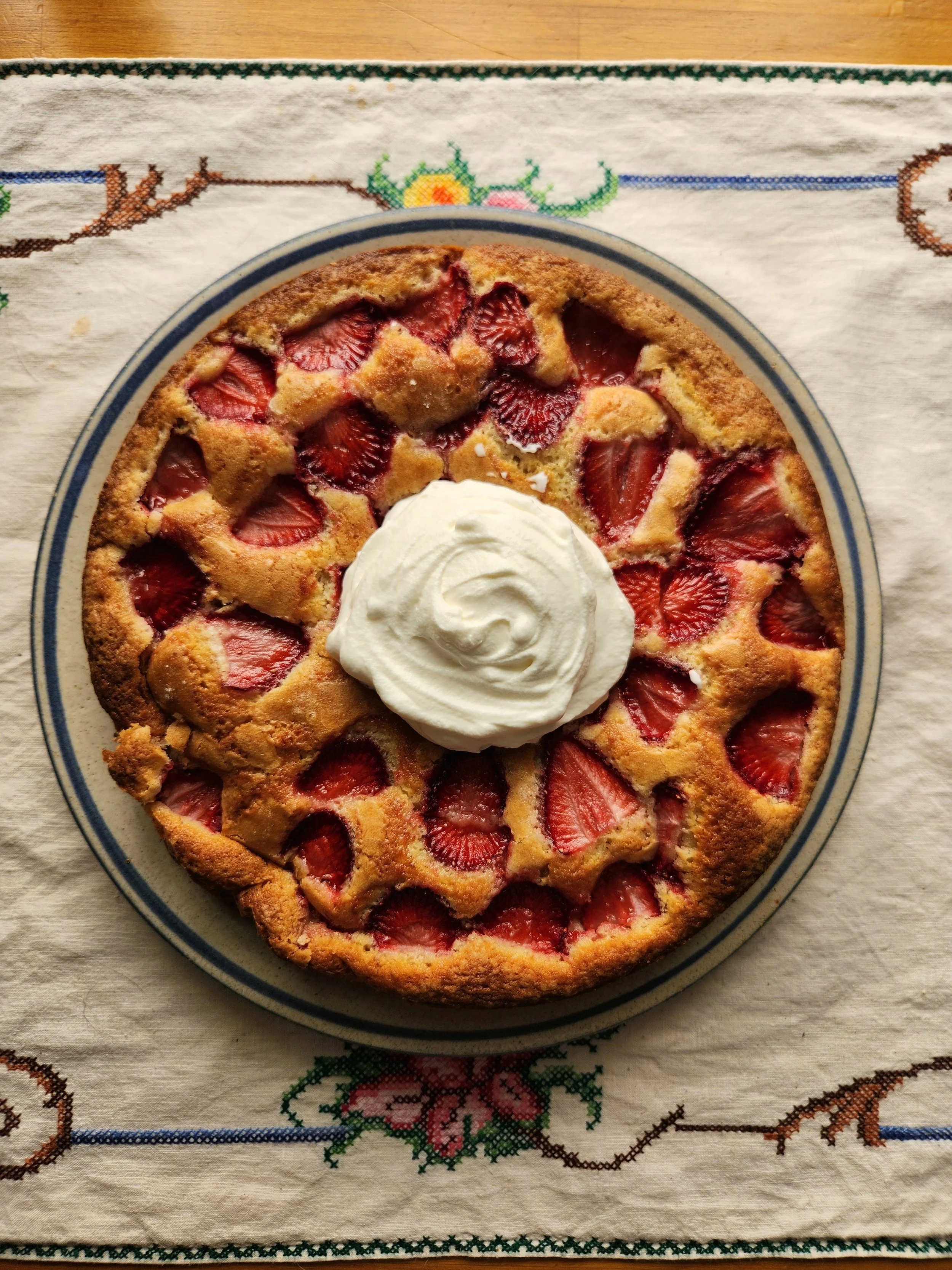 Summer Strawberry Cake