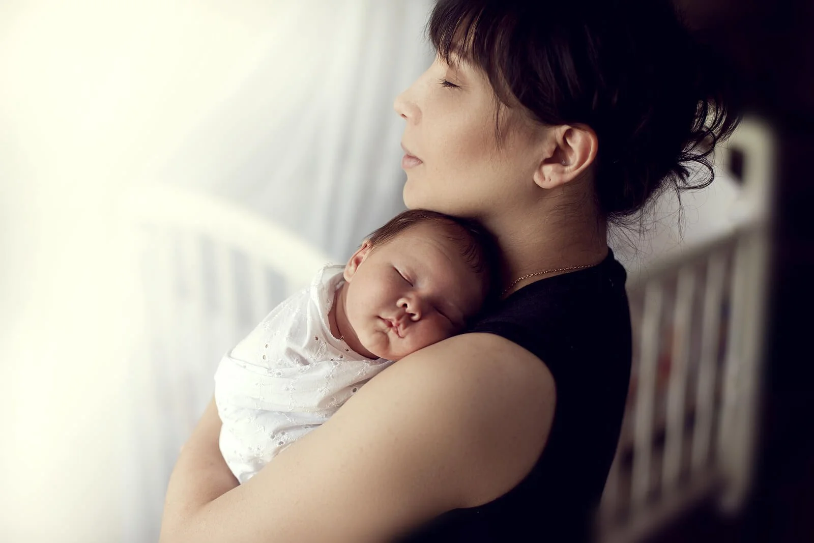 What Are Intrusive Thoughts in Postpartum OCD?