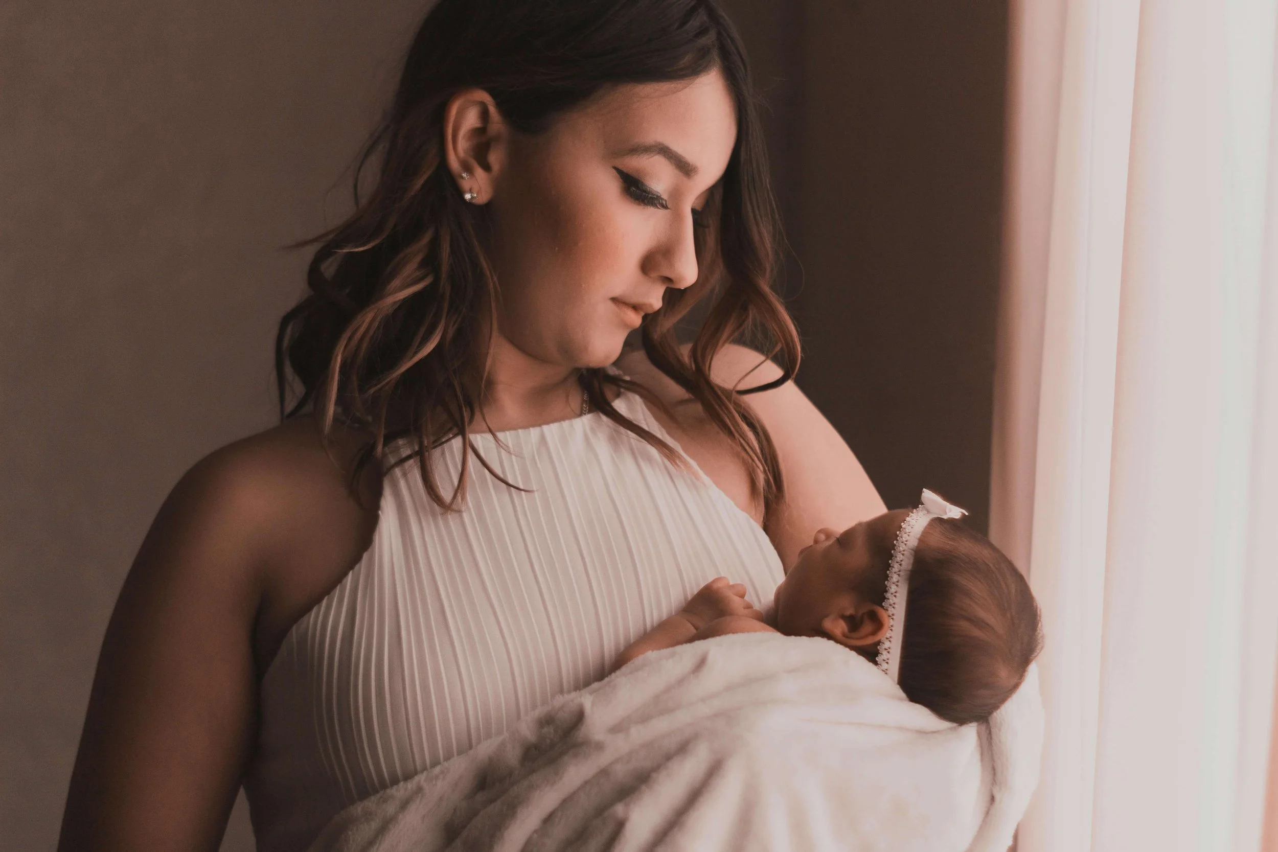 “Why Am I Feeling This Way About My Mom?” Navigating Mixed Emotions After Birth with Postpartum Therapists in Washington, DC