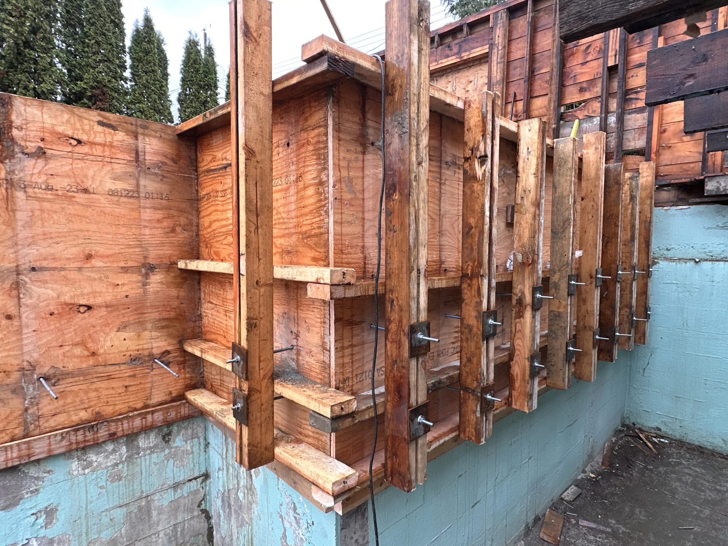 Earl Gray UnderPinning