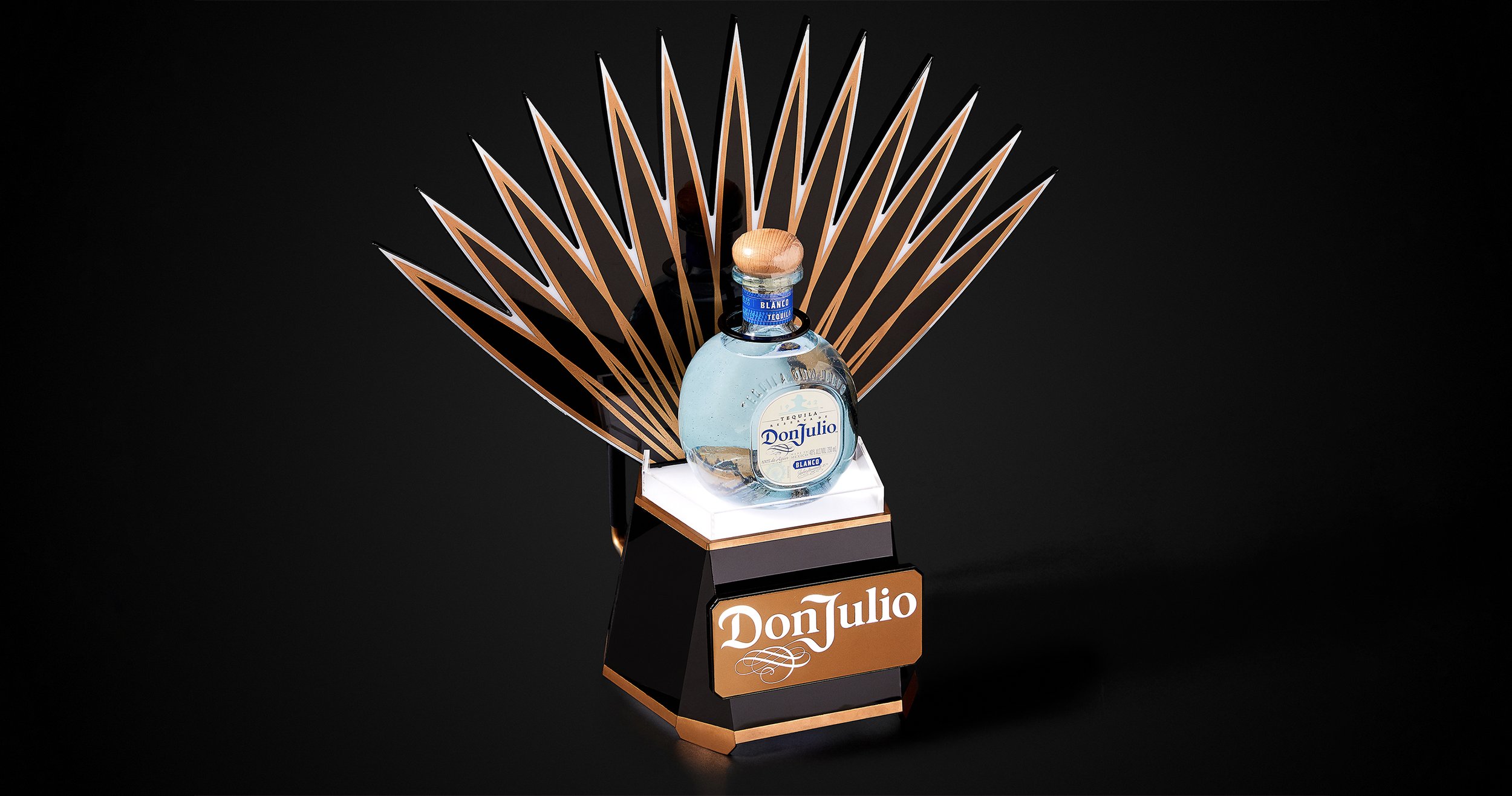 Don Julio Bottle Presenter