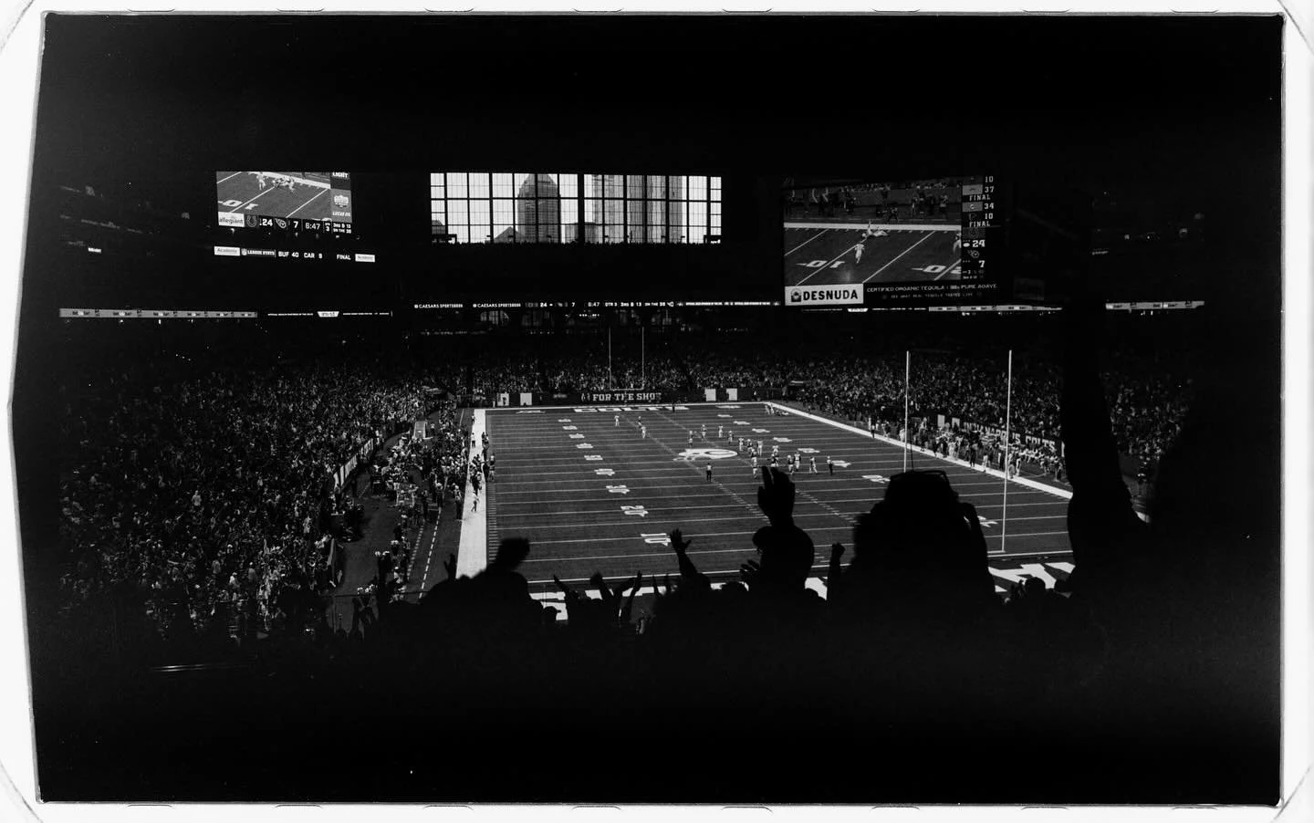 First @colts since discovering photography, so naturally had to shoot some film during the nostalgic,  victory experience 💙 
📸 #pentaxsuperprogram
🎞️ #kentmere400 
🎞️ #portra400
&bull;
#gocolts #35mmphotography #staybrokeshootﬁlm #filmisntdead #f