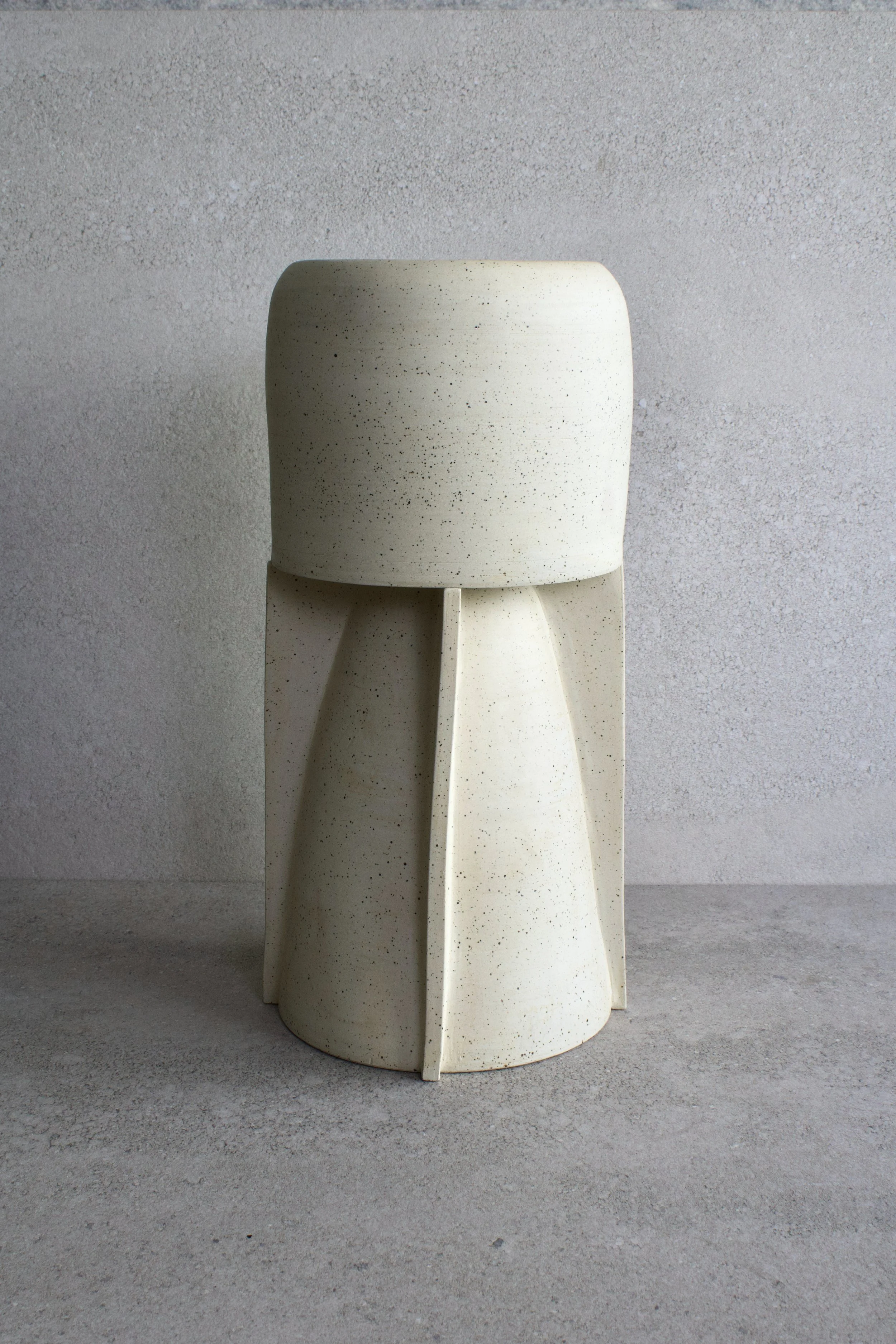 Elaine Fortin_lampe Polaris_Grès ivoire pyrité.jpeg