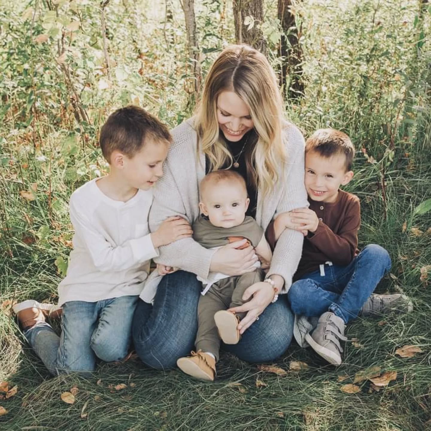 To all the mommas:

Whether you&rsquo;re a client, customer, or part of our wellness community - today we celebrate YOU. Your strength, tenderness, intuition, and resilience inspire everything we do here.

It&rsquo;s an honor to support so many mothe