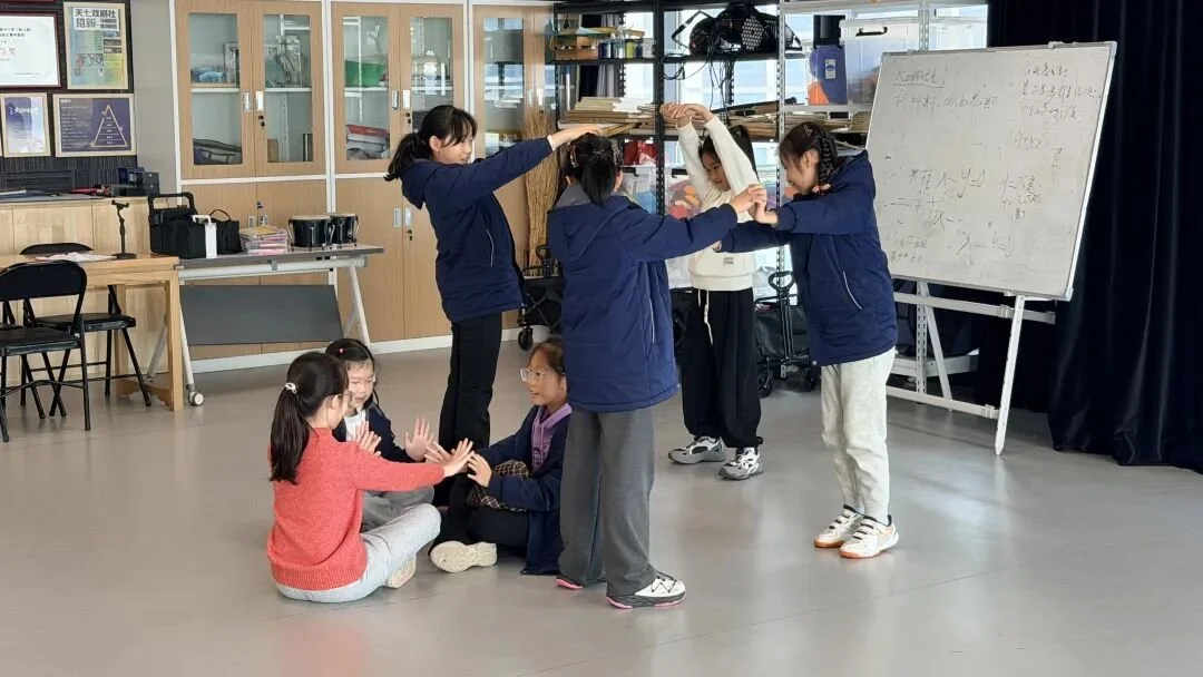 戏剧实习周记：“学生认真参与的快乐，远比说闲话多”——这句话治好了我的课堂焦虑