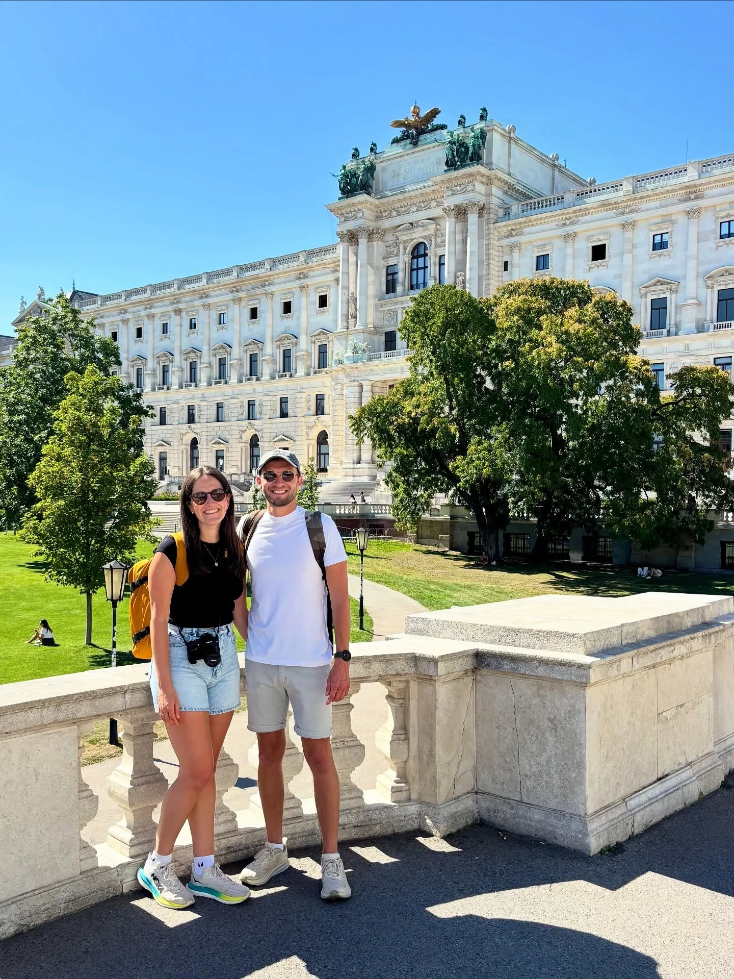📍VIENNA, AUSTRIA 🇦🇹 

Three days in Vienna was just enough to soak up the city&rsquo;s highlights. Wandering the streets, admiring the stunning architecture, and discovering peaceful parks filled with statues and perfectly manicured gardens. 

A h
