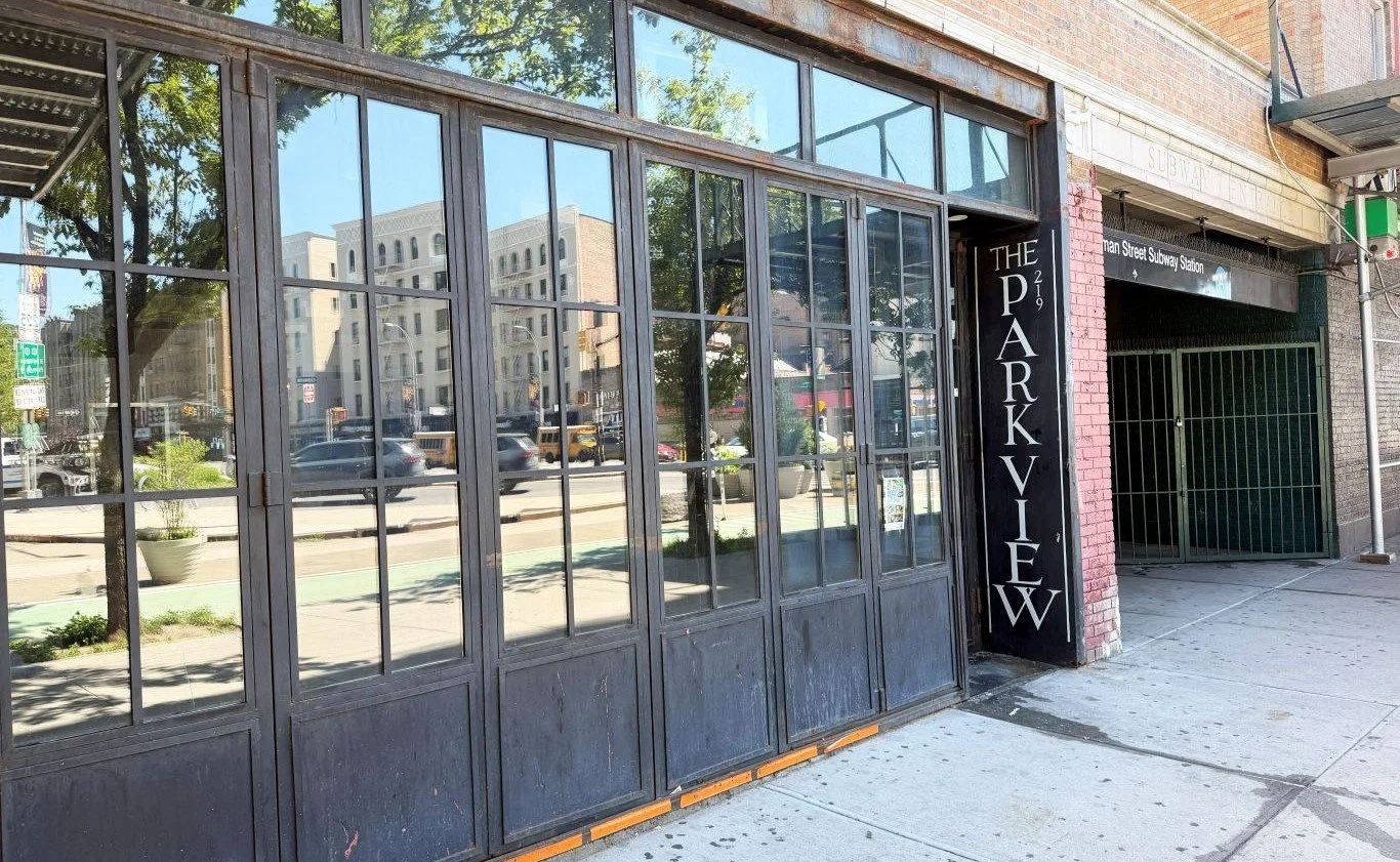 219 Dyckman Street New York City Restaurant for Rent Near Me - Admiral M