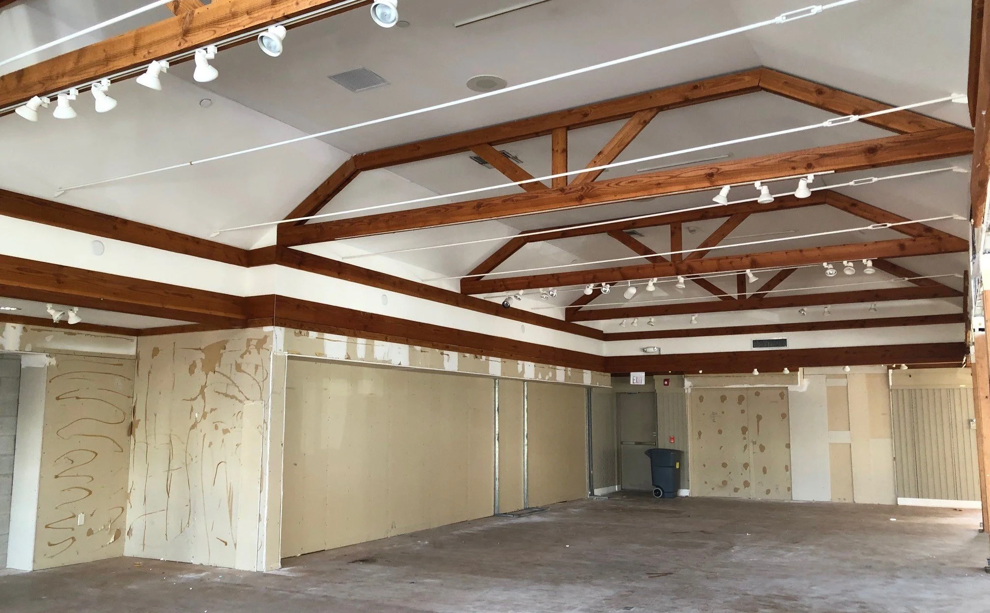 11,690 SF - 40 Post Road East 2nd & Ground Floor Westport Retail Space for Lease 1 5