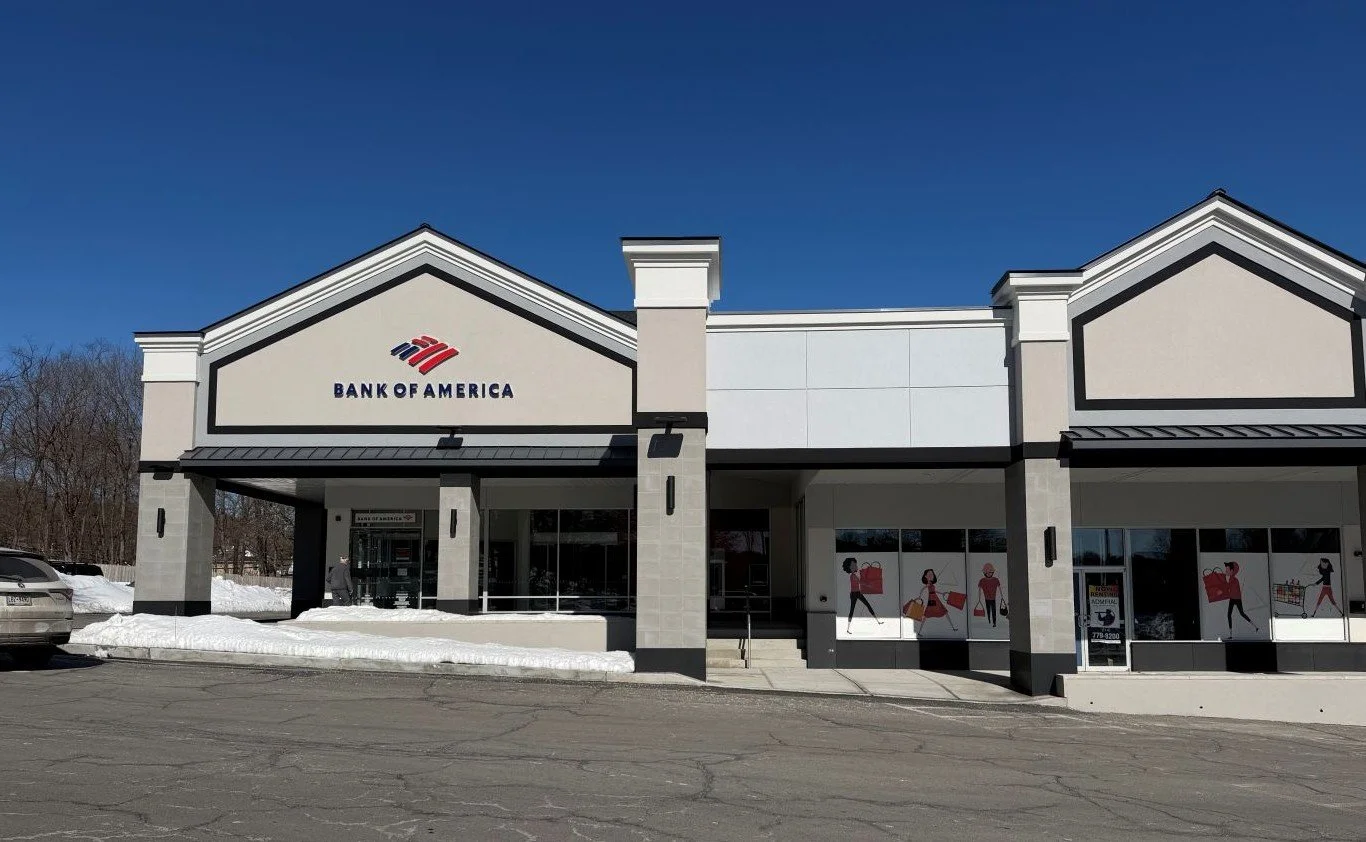 1 Triangle Center Shops for Rent - 3