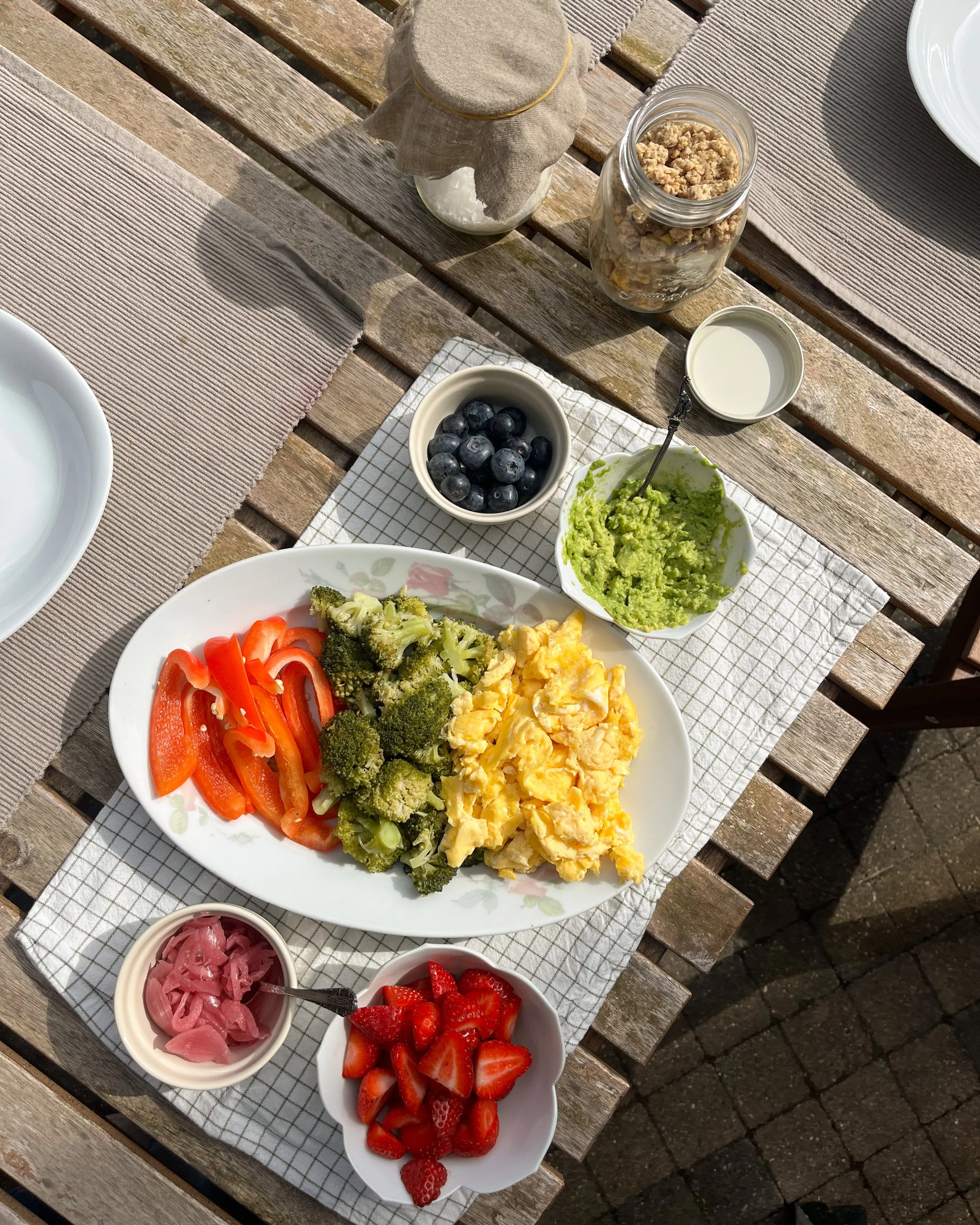 Backyard Breakfast