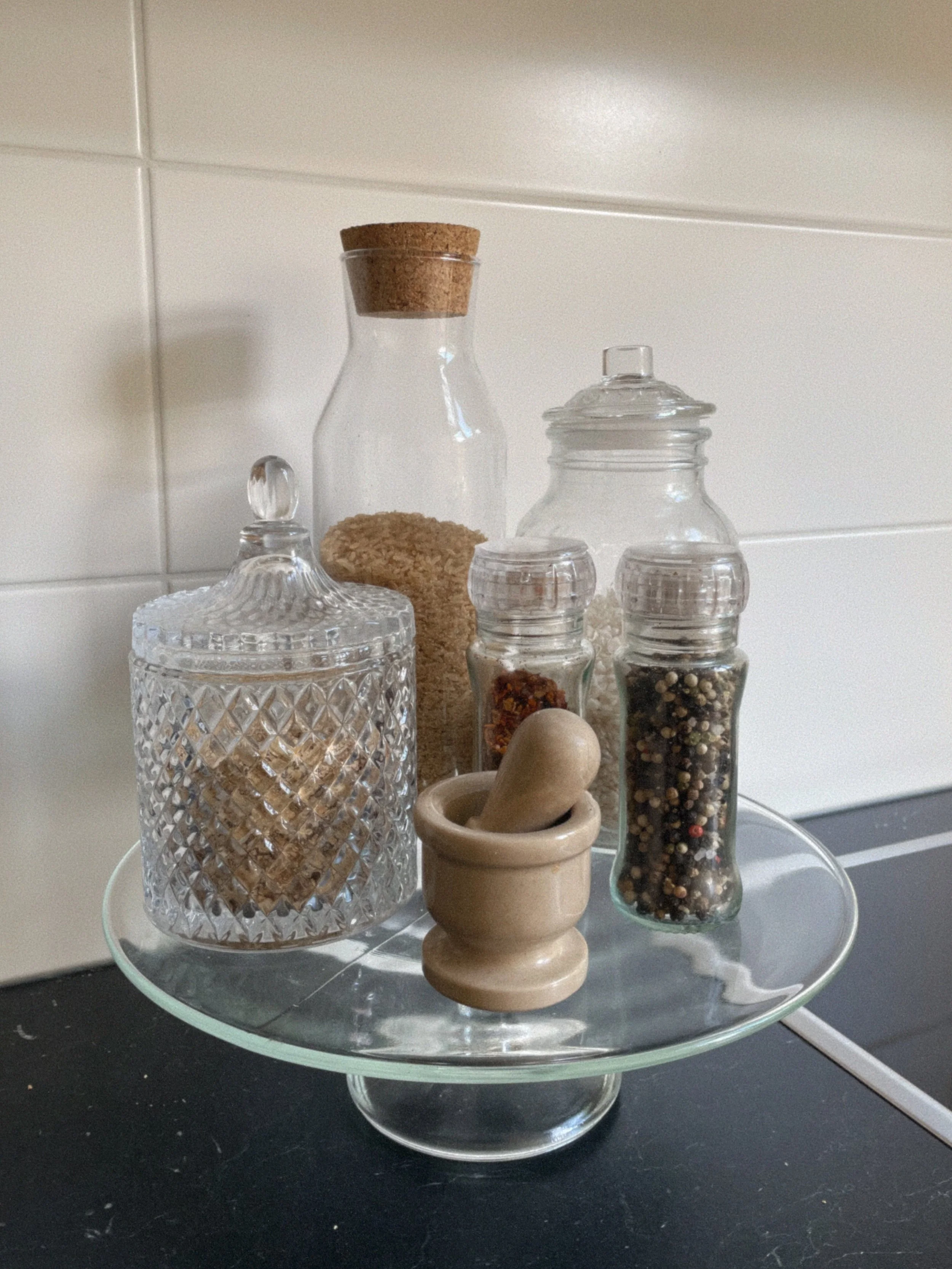 Kitchen 2.JPG