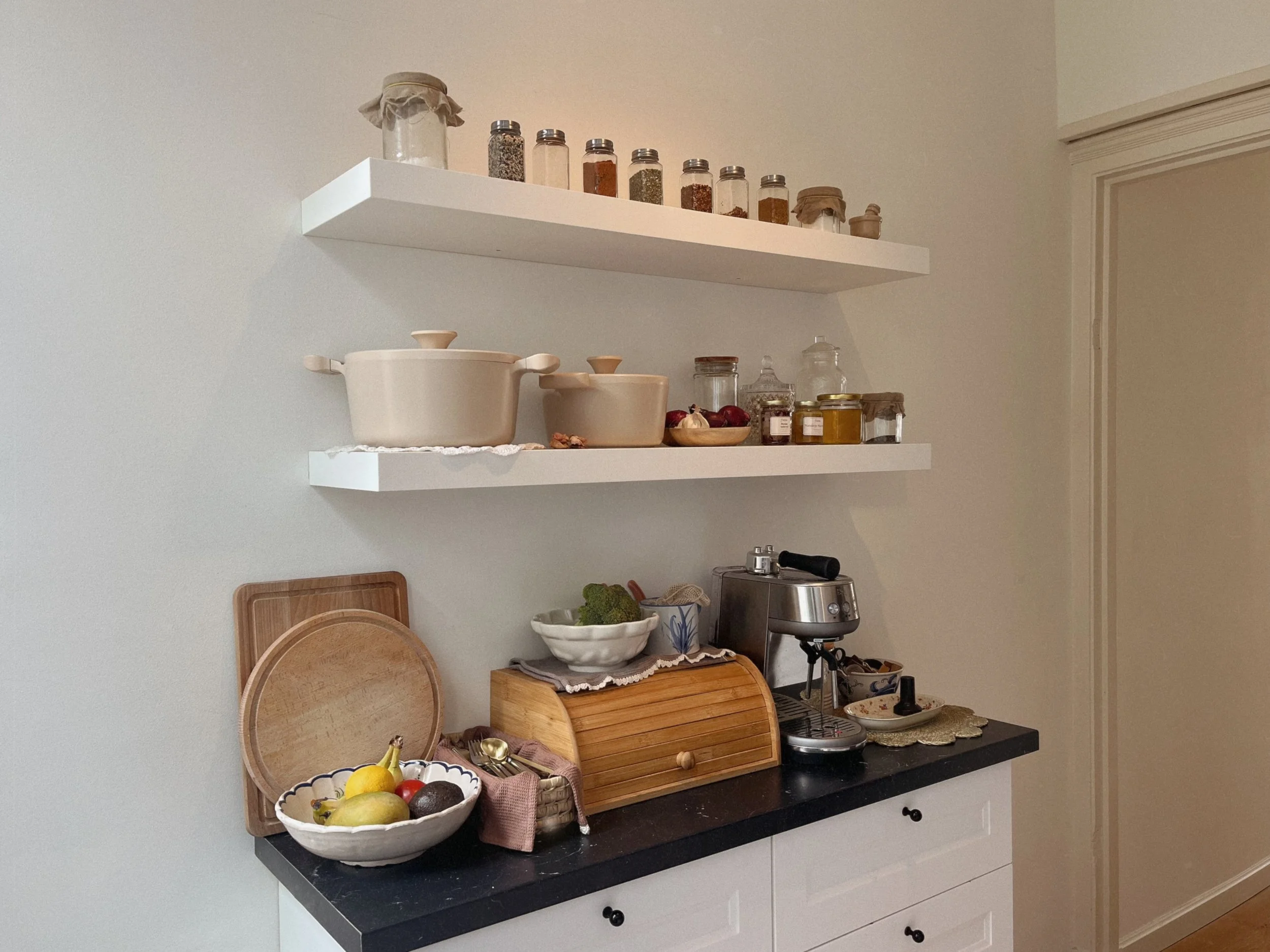 Kitchen 1.JPG