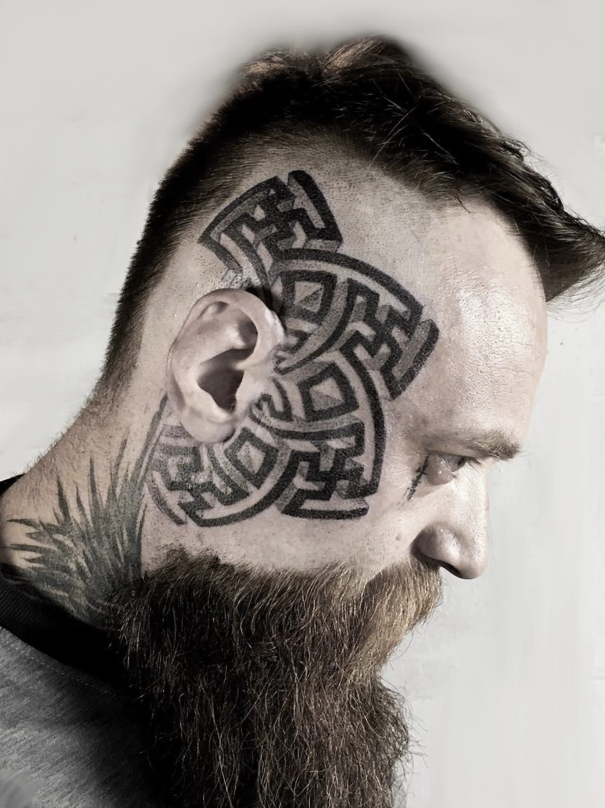 face tattoo