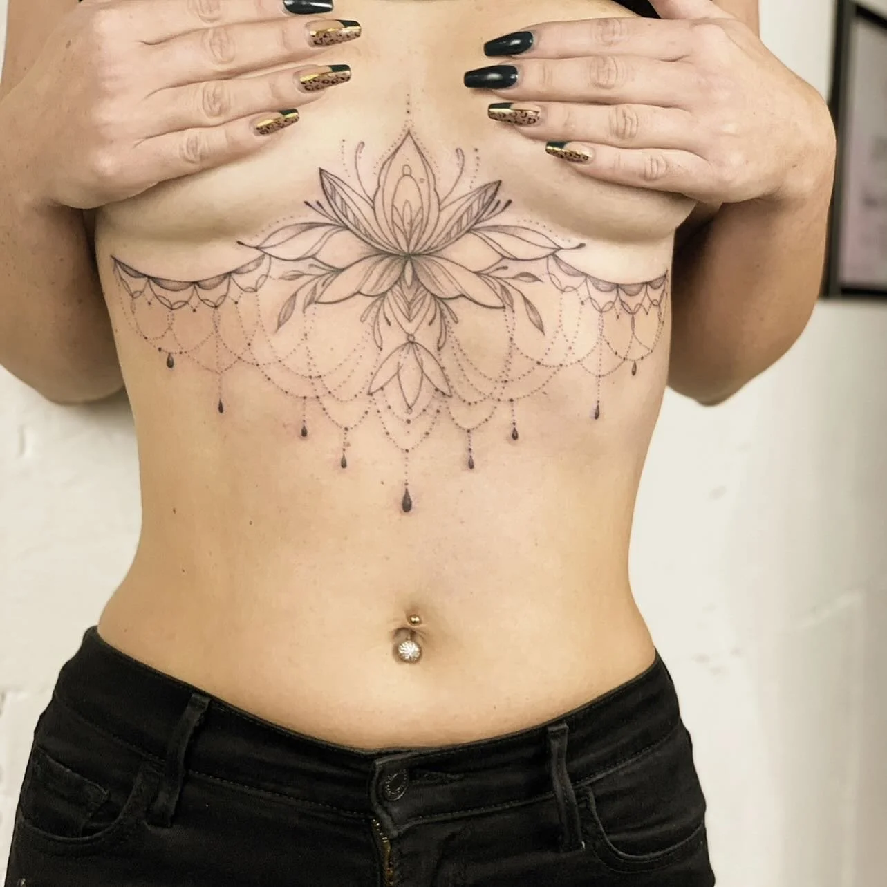 AMAZING ORNAMENTAL | fineline piece 💎 ‼️DM for your appointment 📲  #tattoo #californiatattoos #californiatattooartist #orangecountytattoo #flowerstattoo #finelinetattoo #tattoodo #inked #fineline #madalatattoo #orangecounty