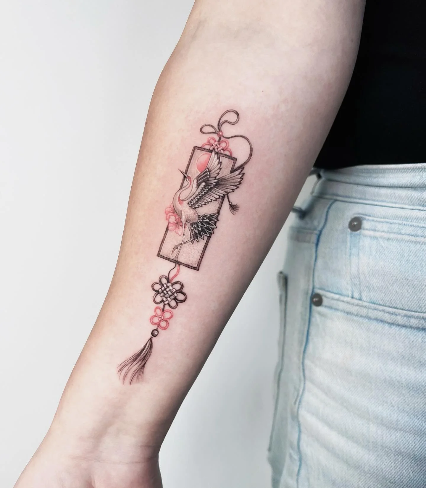 This piece was inspired by the Japanese omamori (お守り) &mdash; traditional protective amulets believed to bring luck, love, and safety.
At the center, the crane represents longevity and grace, while the ornamental knots symbolize connection and harmon