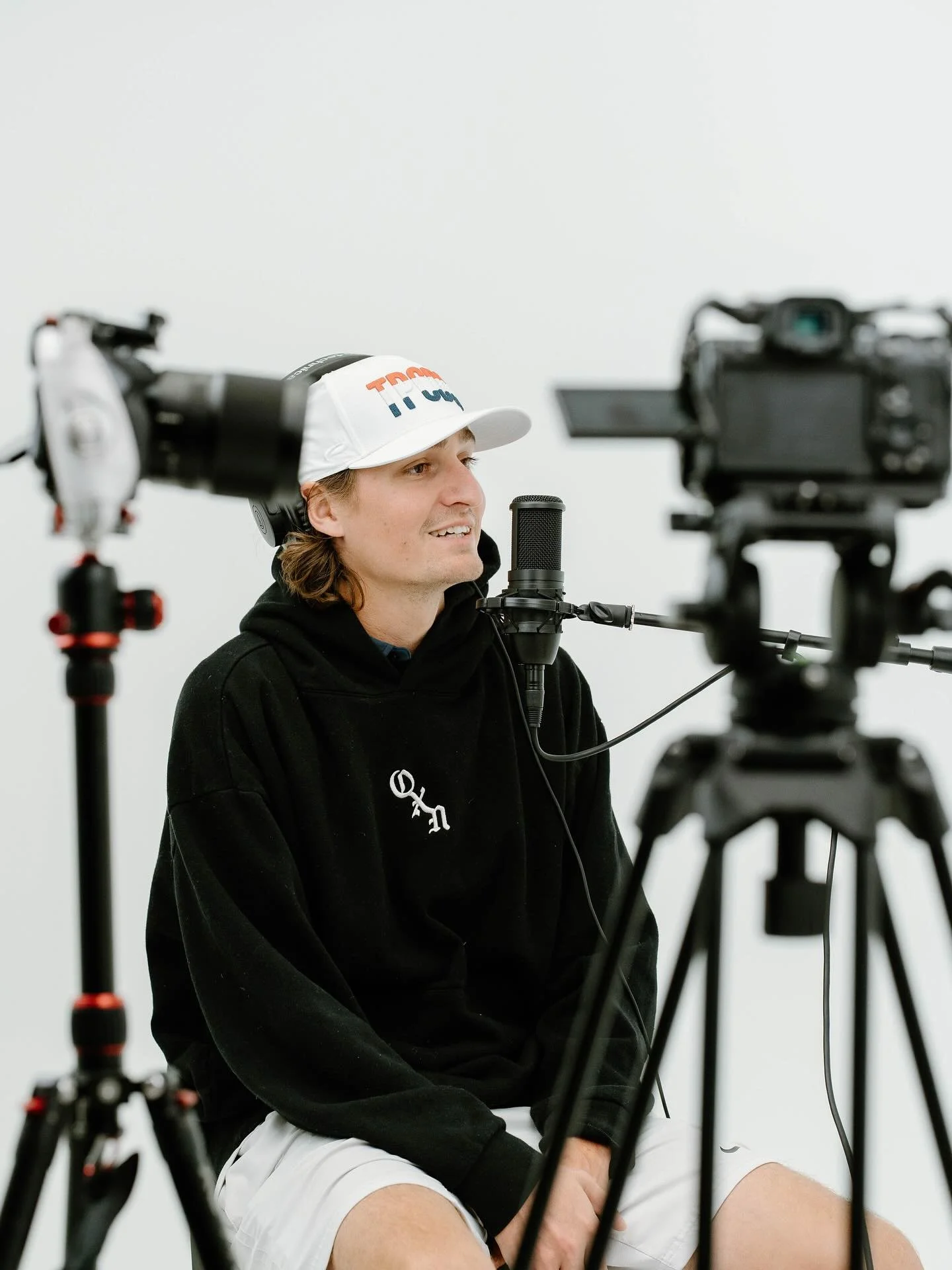 Cyclabs 🤝 Podcasts 📸🎥 We&rsquo;ve created the perfect space designed to let your content stand out and stay uniquely yours. #quadcities #studio #cycloramastudio #podcast #podcaststudio