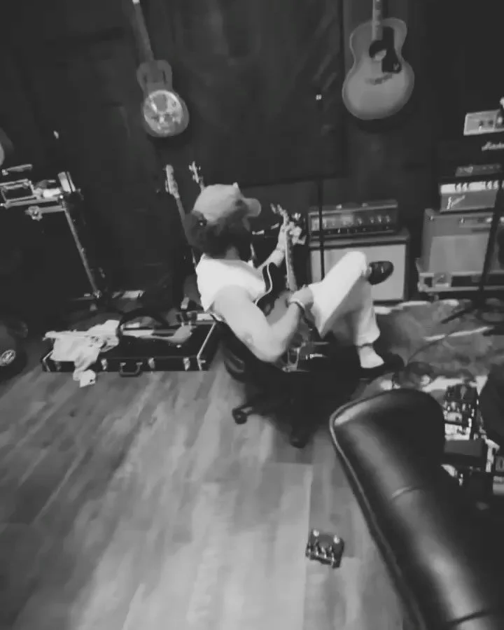 🔜 🎧 🤗