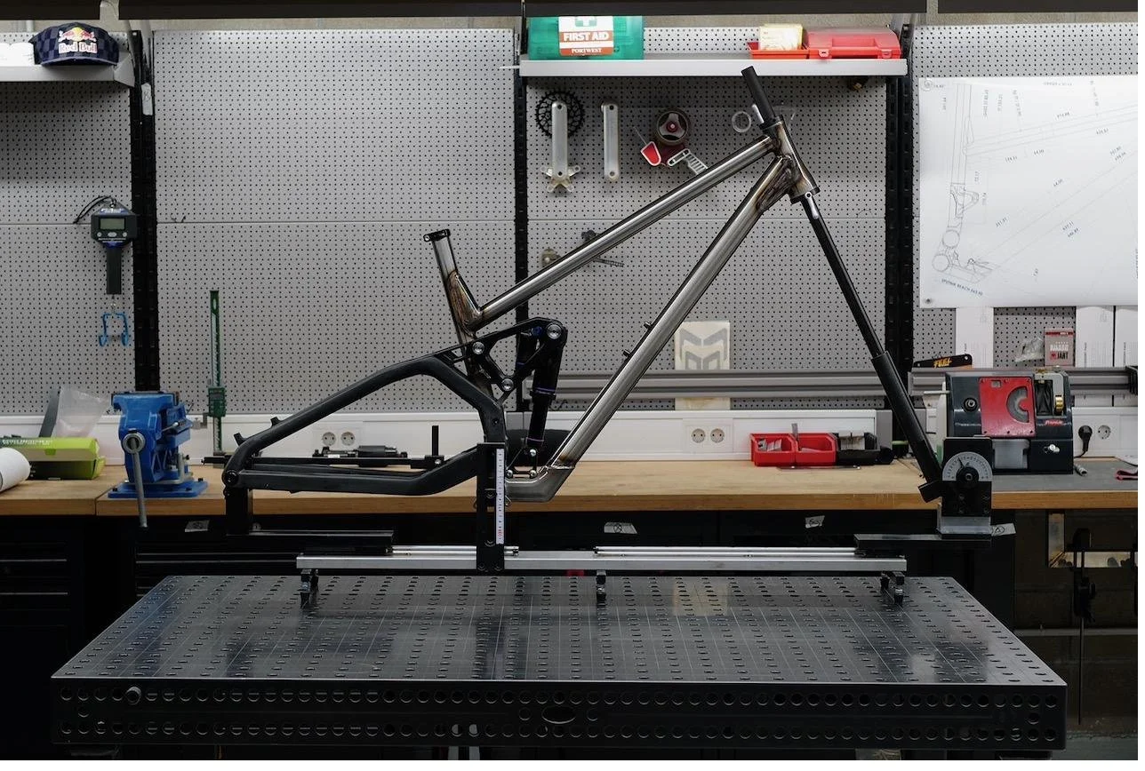 shan-6-enduro-frame-geometry-jig-fixture-andorra-r-and-d-2.jpg