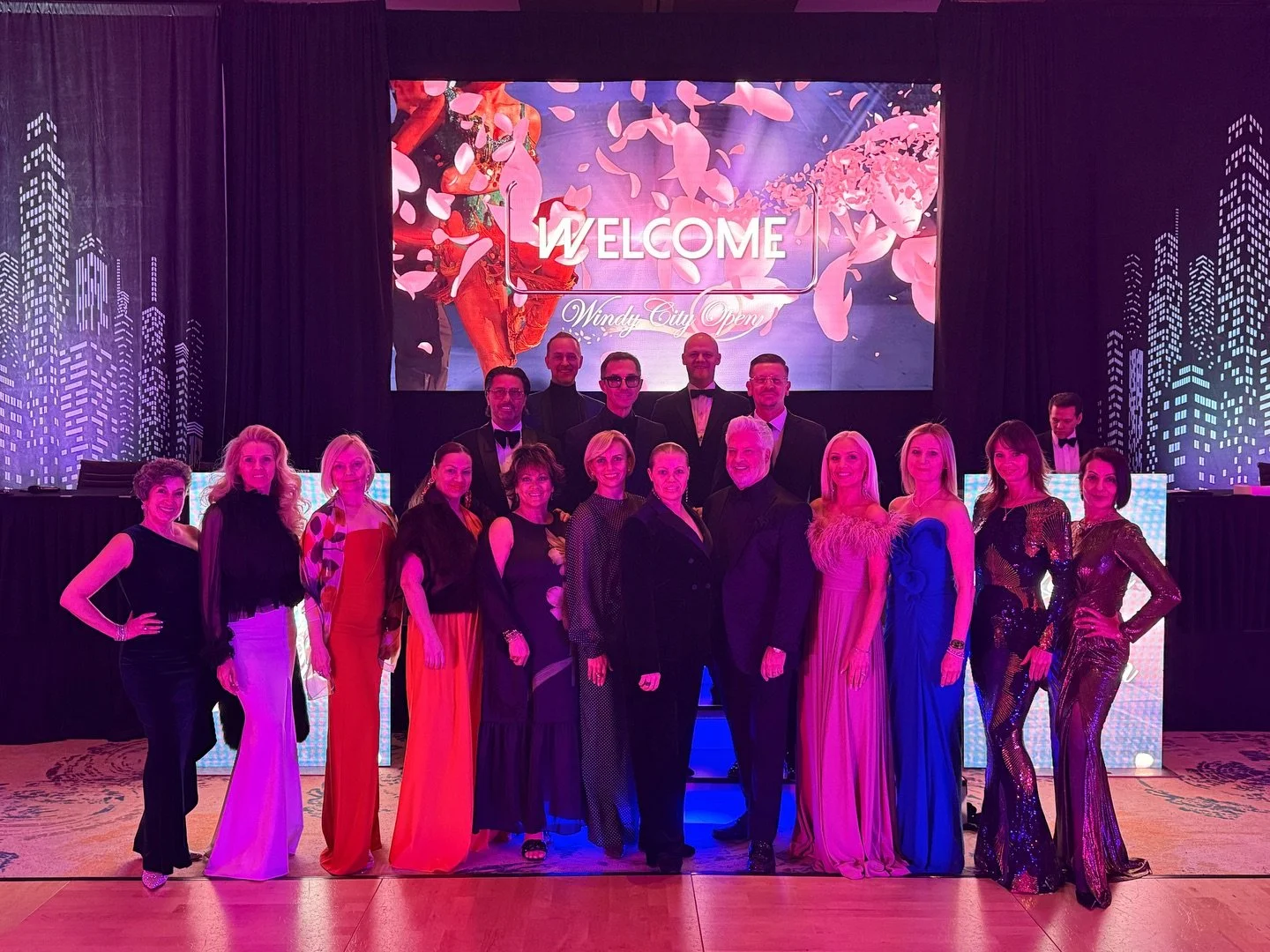 Thank you Windy City and Emil for a fabulous time in Chicago! First-class competition with lots of great dancers, super hospitality and a fun big group of fellow judges 😎🤩🥳 congrats on a huge success @thewindycityopen @emilioukhnikov @ruta_malak #