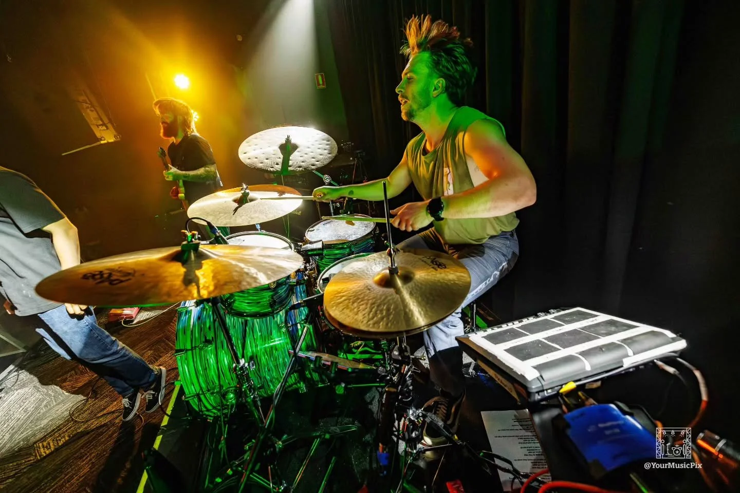 Right on Newcastle 🔥 
Last night was sick 👊 Thanks for making our bands feel so welcome and for going hard in the pit!

I think you win the award for most crowd surfers at Catastrophe show this year 🤘

We can't wait to return to the @hamiltonstati