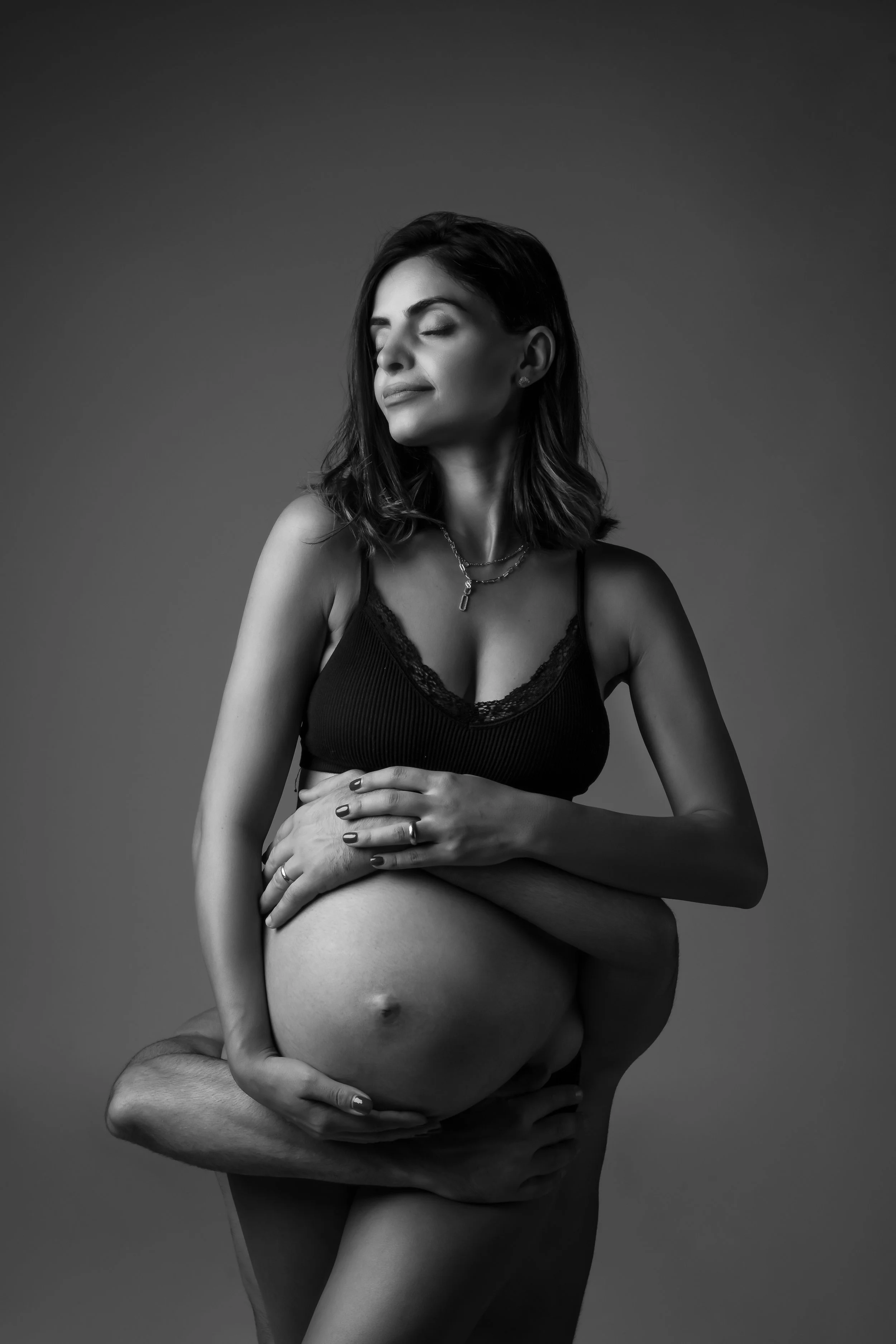 Vard%20and%20Sofi%20maternity%202-281-Edit-2.jpeg