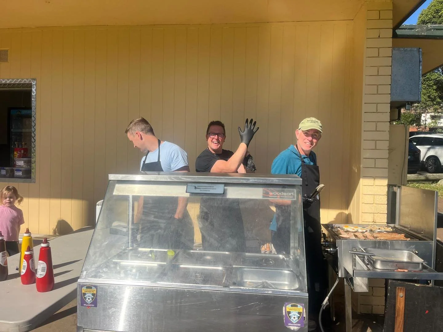 The U7s dads from the Six Sevens hard at work on the BBQ at the new Millers canteen 🔥🌭

Community football runs on volunteers, and these legends are keeping everyone fed and smiling on game day. Thanks for all your hard work and support for the clu