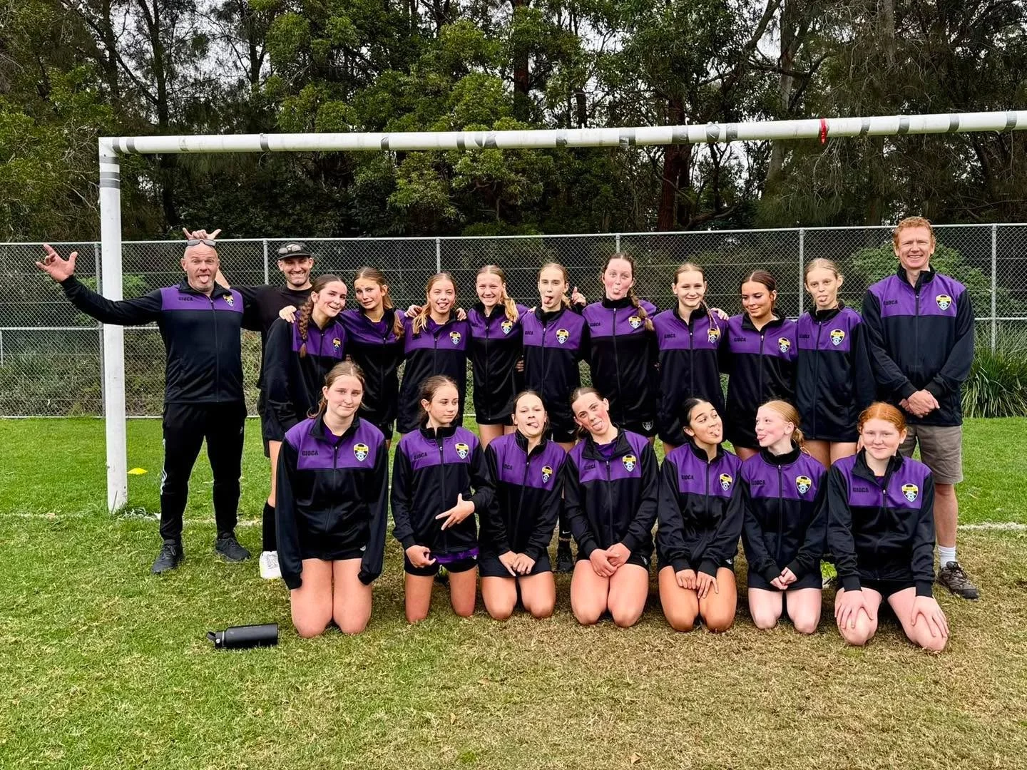 ⚽️ FIRST WIN FOR THE U14/1s! 💜🖤

The U14/1s have secured their first victory of the regular competition! 🎉👏

With a few girls away with dance commitments, holidays and illness, Zara, Mia, Grace and Summer from the U12/1s stepped up to help the te