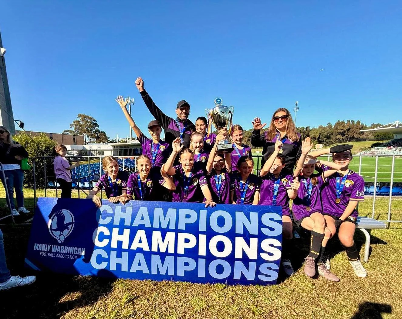 🏆 KNOCKOUT CHAMPIONS, W12/1! 🏆

What a way to finish the season! After an outstanding year and a third-place league finish, our W12/1 girls have capped it off by taking home the Knockout Trophy! 💜

A huge shout-out to Coach Chris Solis for bringin
