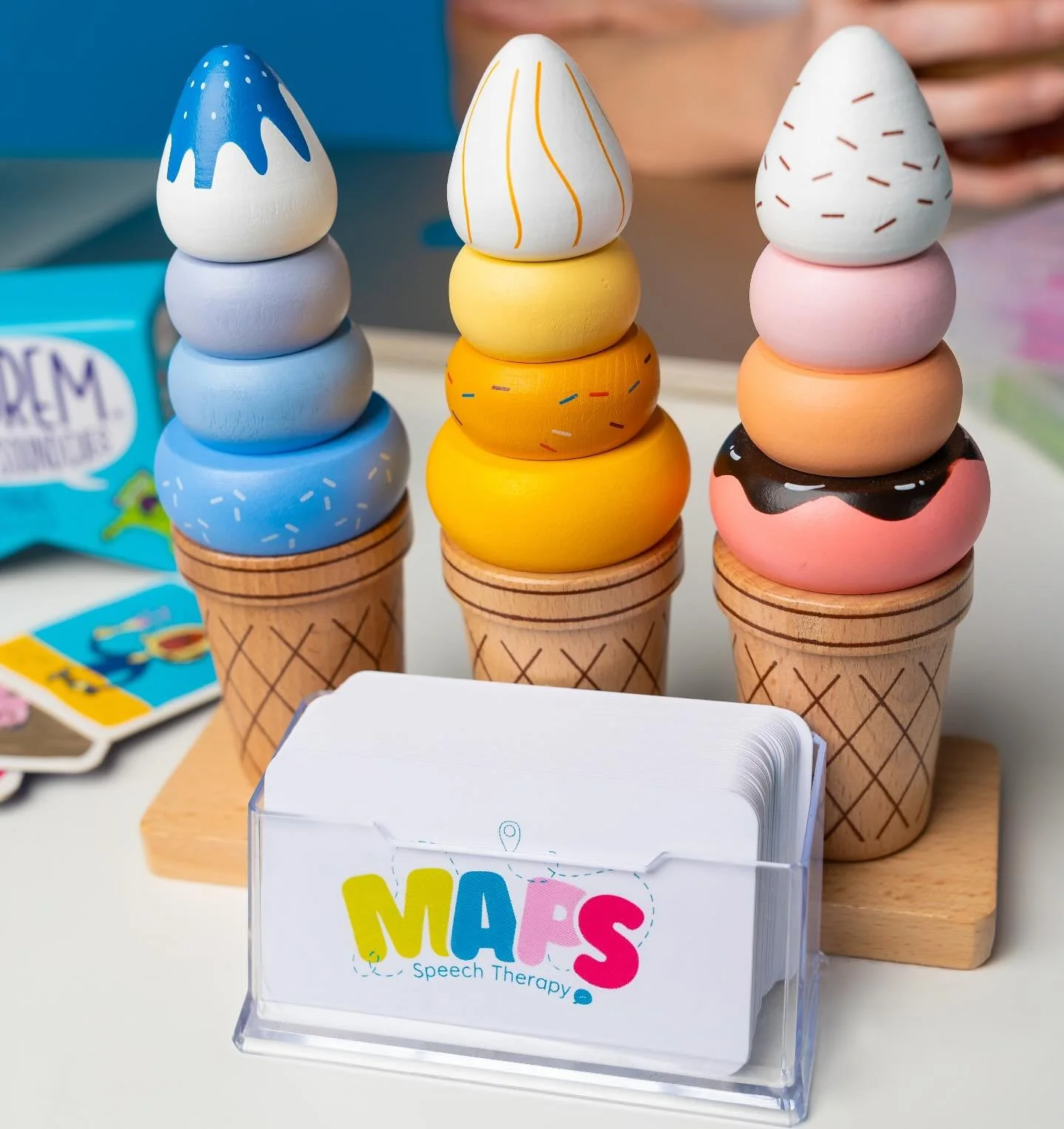 I love this picture from @eleanorathexplorer 📸 

🗺️ MAPS stands for Meaningful Adventures in Pediatric Speech 

✨ I picked the name because I love hiking and travel, and I think it&rsquo;s so important as a SLP to incorporate the interests of your 