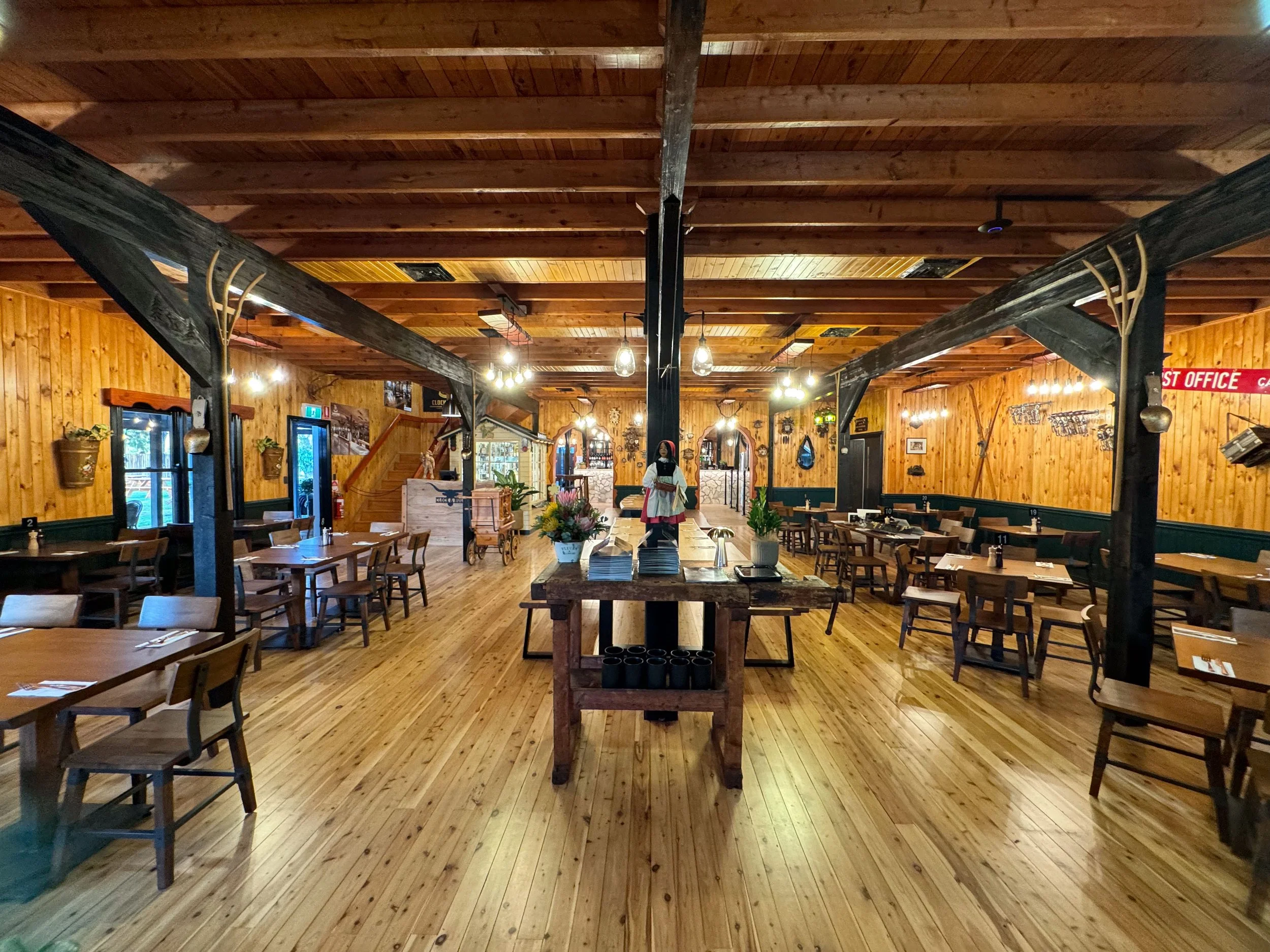 Clock and Bull-7437.jpg