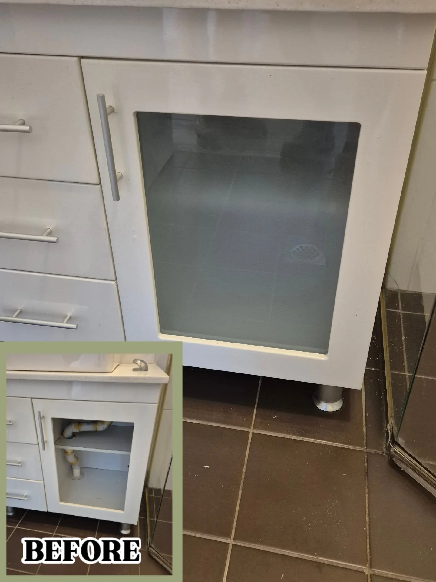 Glass replacement for this broken vanity in #deewhy . The property was getting ready for sale and the glass had been broken for some time.

↙️ Look at how incomplete it looked before we fixed it

📞 Contact us today for an obligation free quote for a