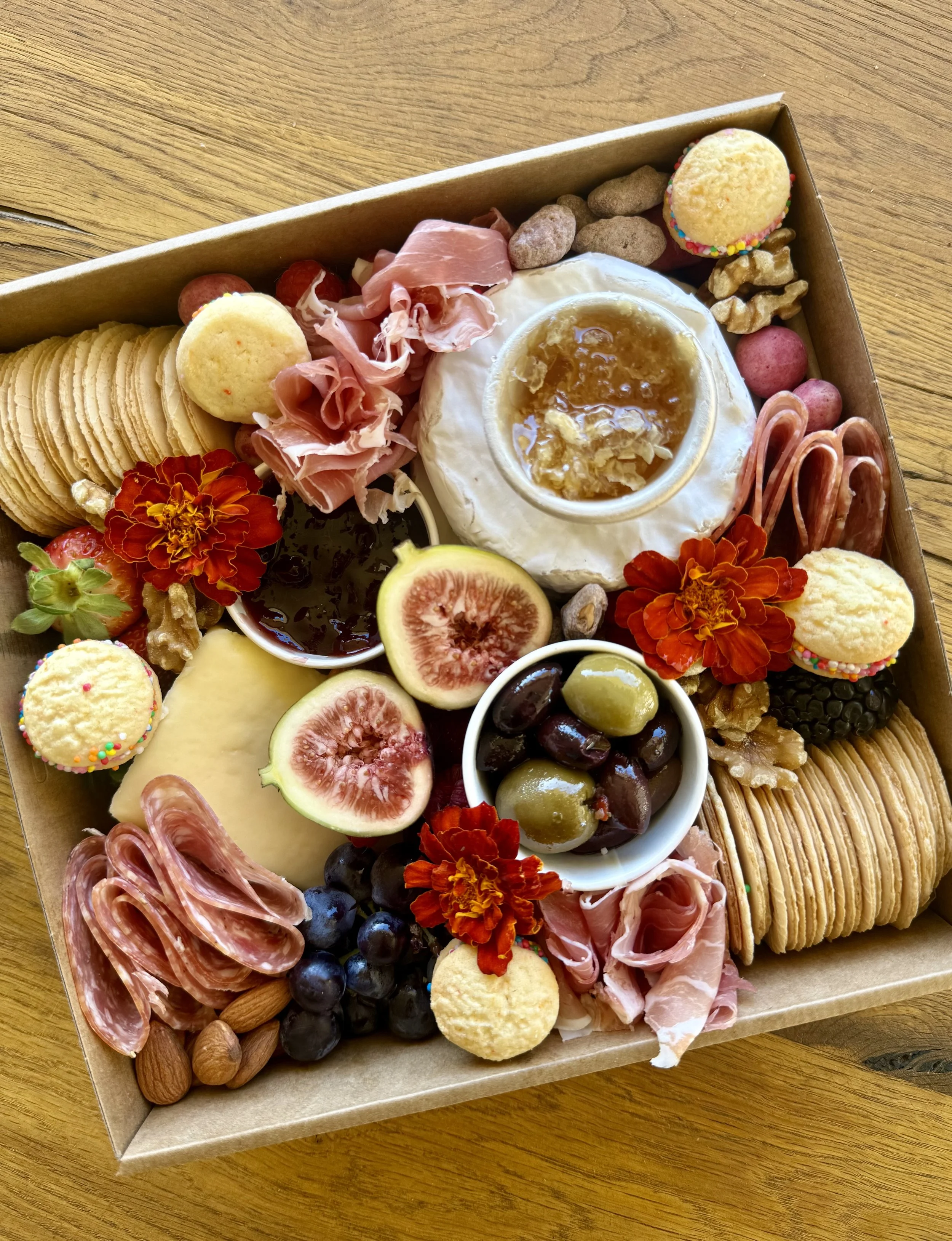 🧺 The Bella Bloom Box (Small)