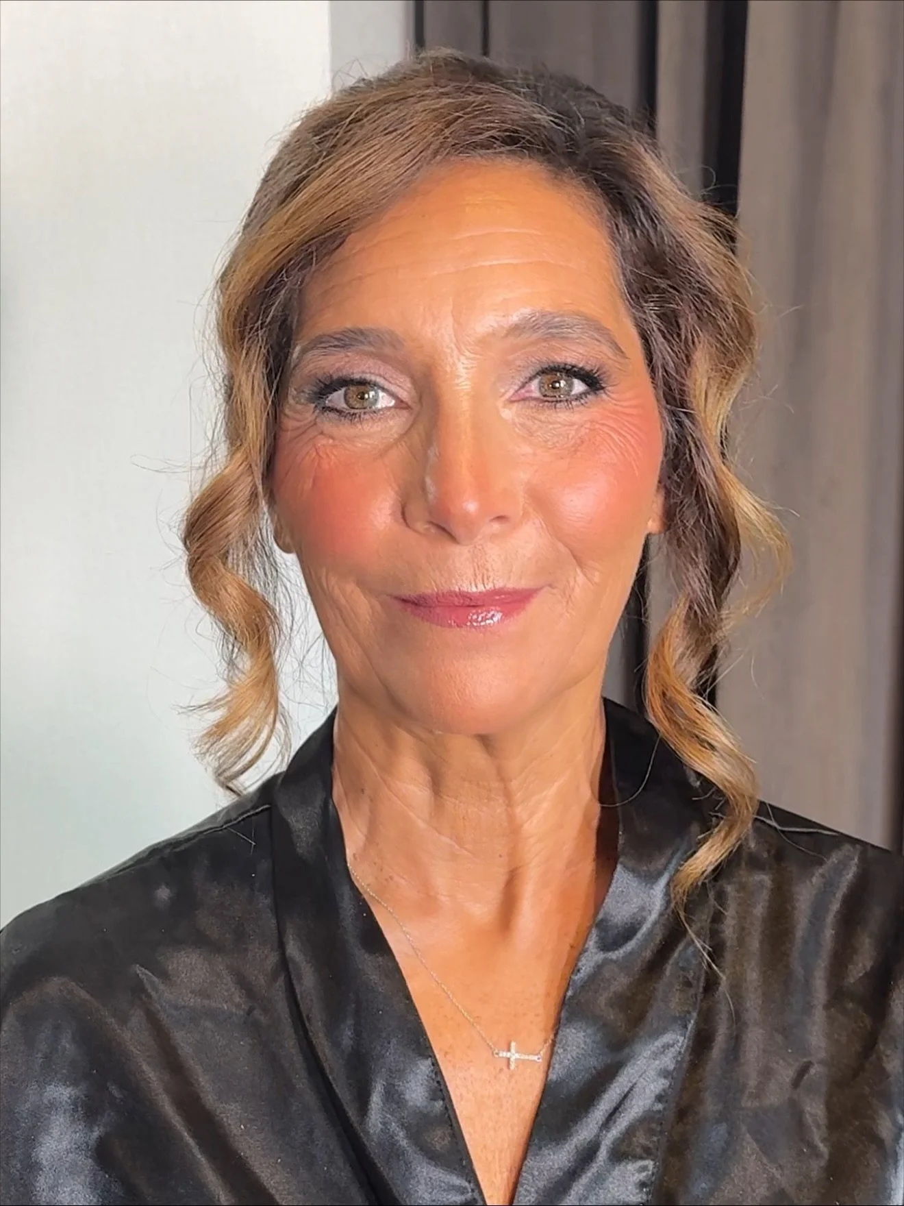 soft glam 🖤☁️🌹