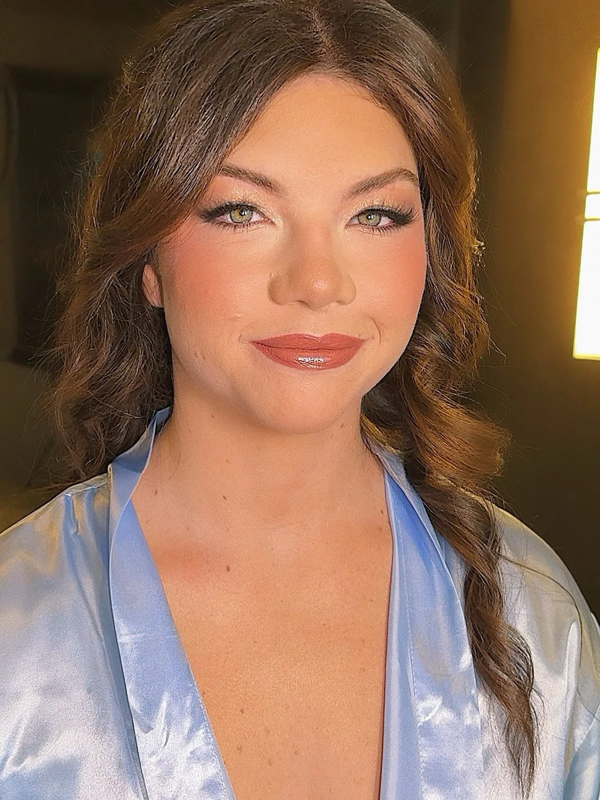 🪄 a lifted eye and flecks of sparkle for this babe using @natashadenona shimmer eyeshadow #softglam