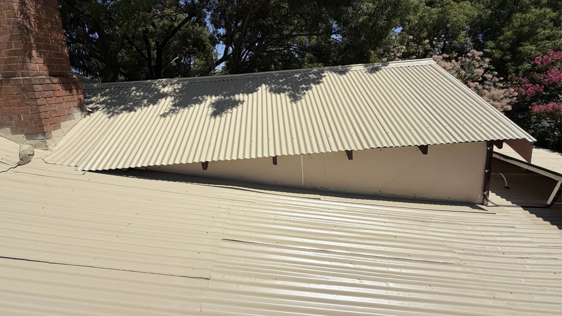 Eurombah Roof Painting - Specialists in Metal Roofs