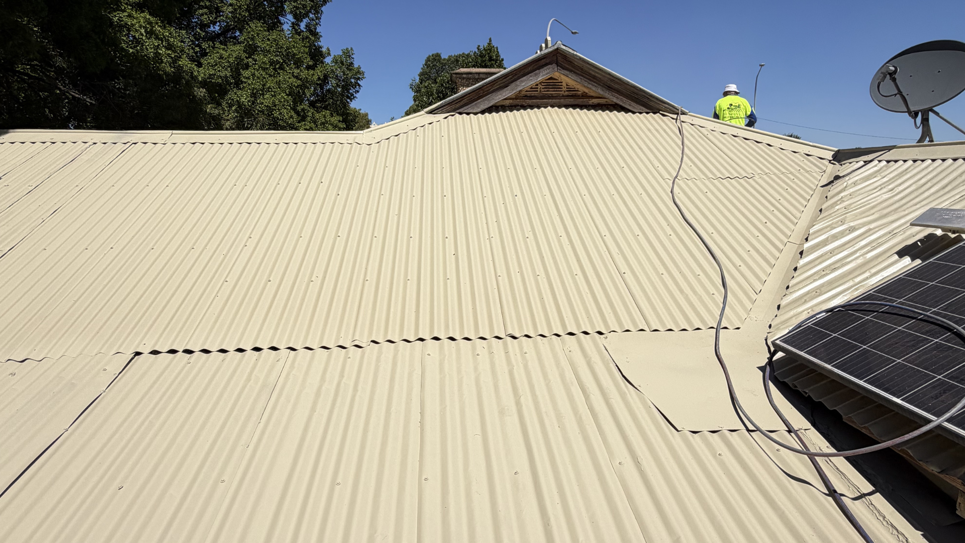 Lawgi Dawes Roof Painting - Specialists in Metal Roofs