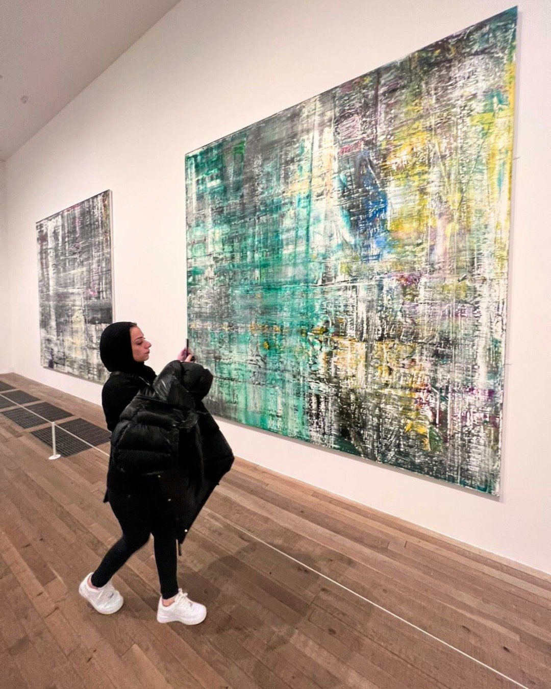 One of the best parts of being an artist is finding inspiration in the work of others ✨ Lately, these pieces have really sparked something in me &mdash; each so different, yet equally moving. Which one speaks to you the most? 💭

.

 #artgallery #art