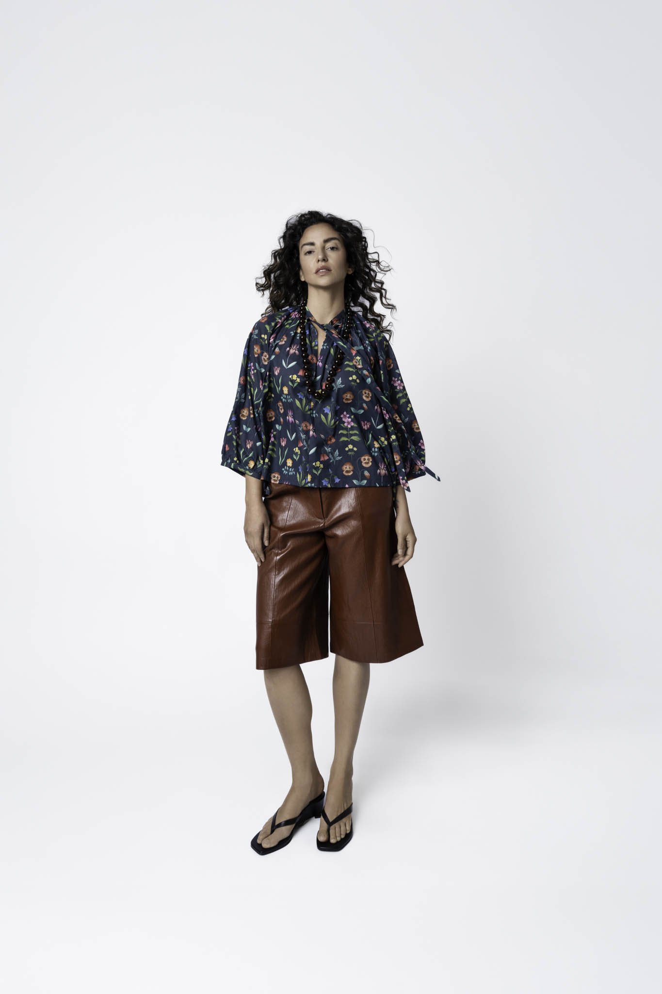 meena_project_matha_blouse_26_tie_dark_blue_1.jpg