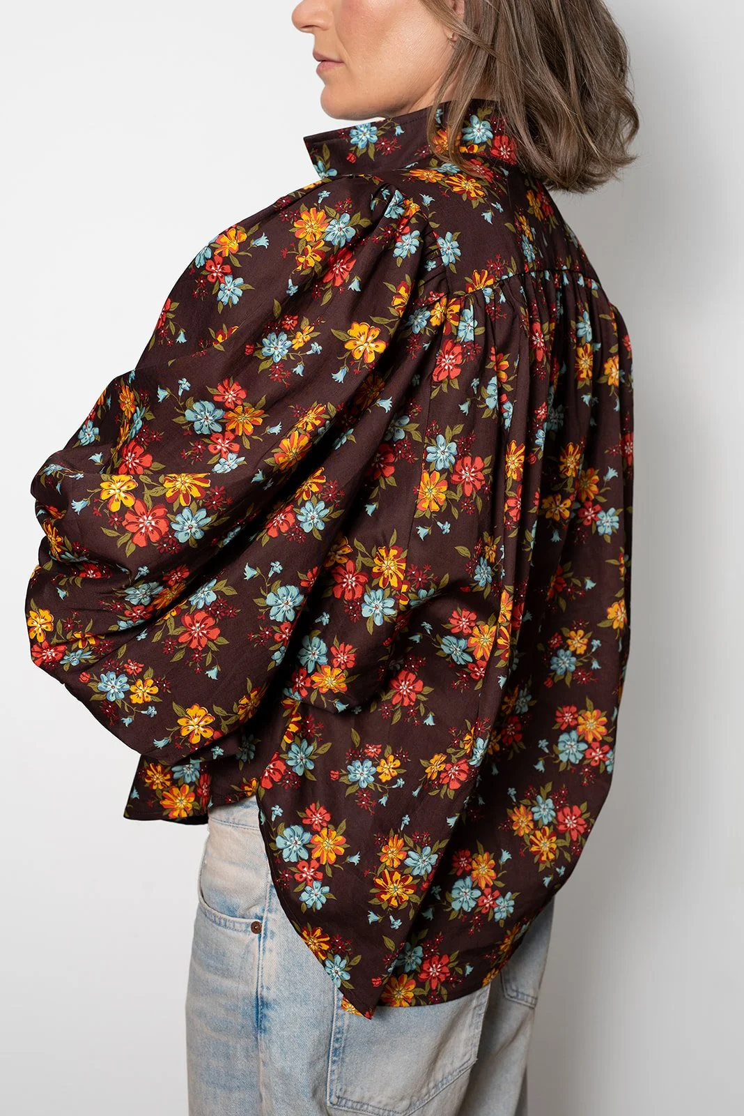Toledo-High-Collar-Lynda-Anne-5.jpg