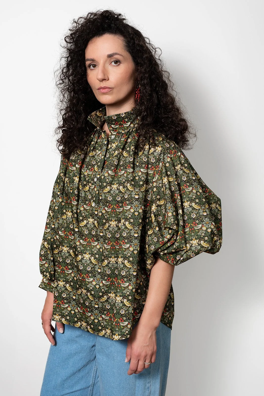 Toledo High Collar