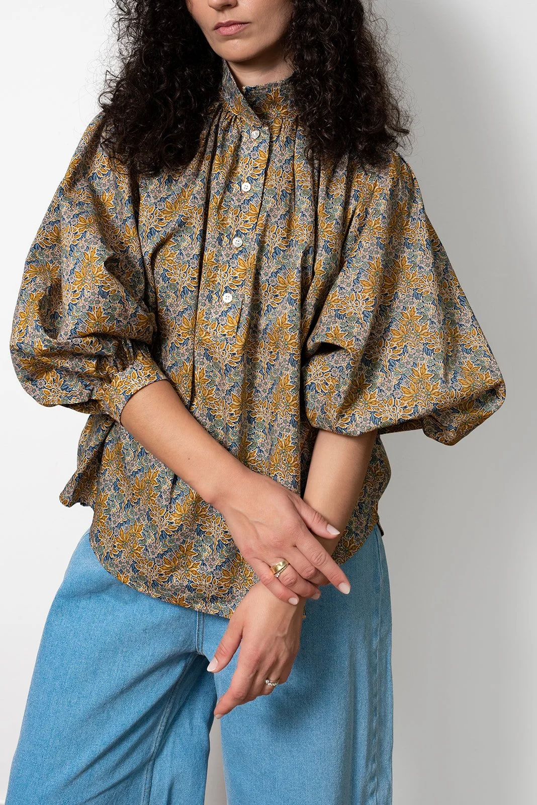 Toledo-High-Collar-Aubrey-Forest-5.jpg